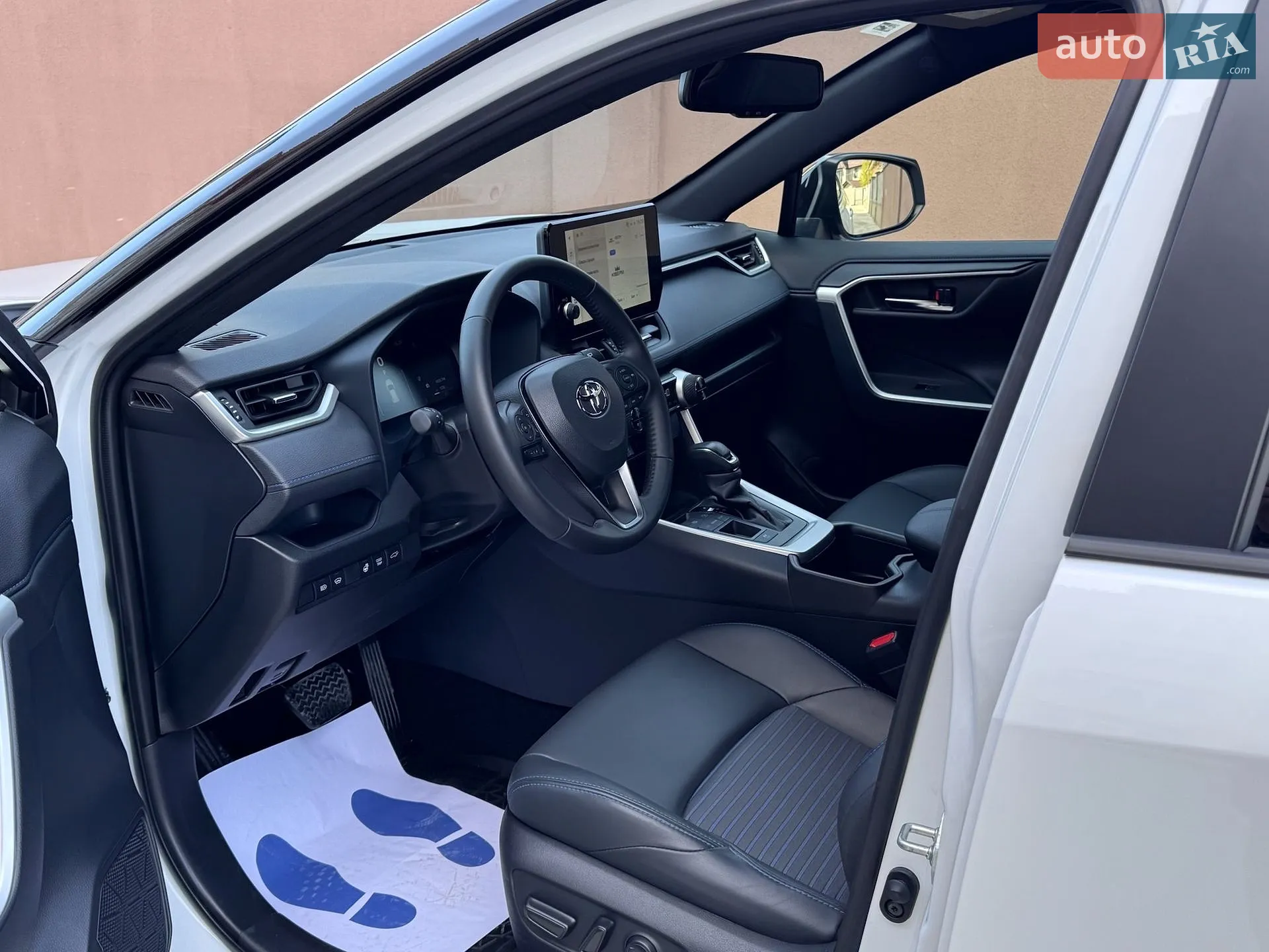 2025 Toyota RAV 4 - мініатюра 38