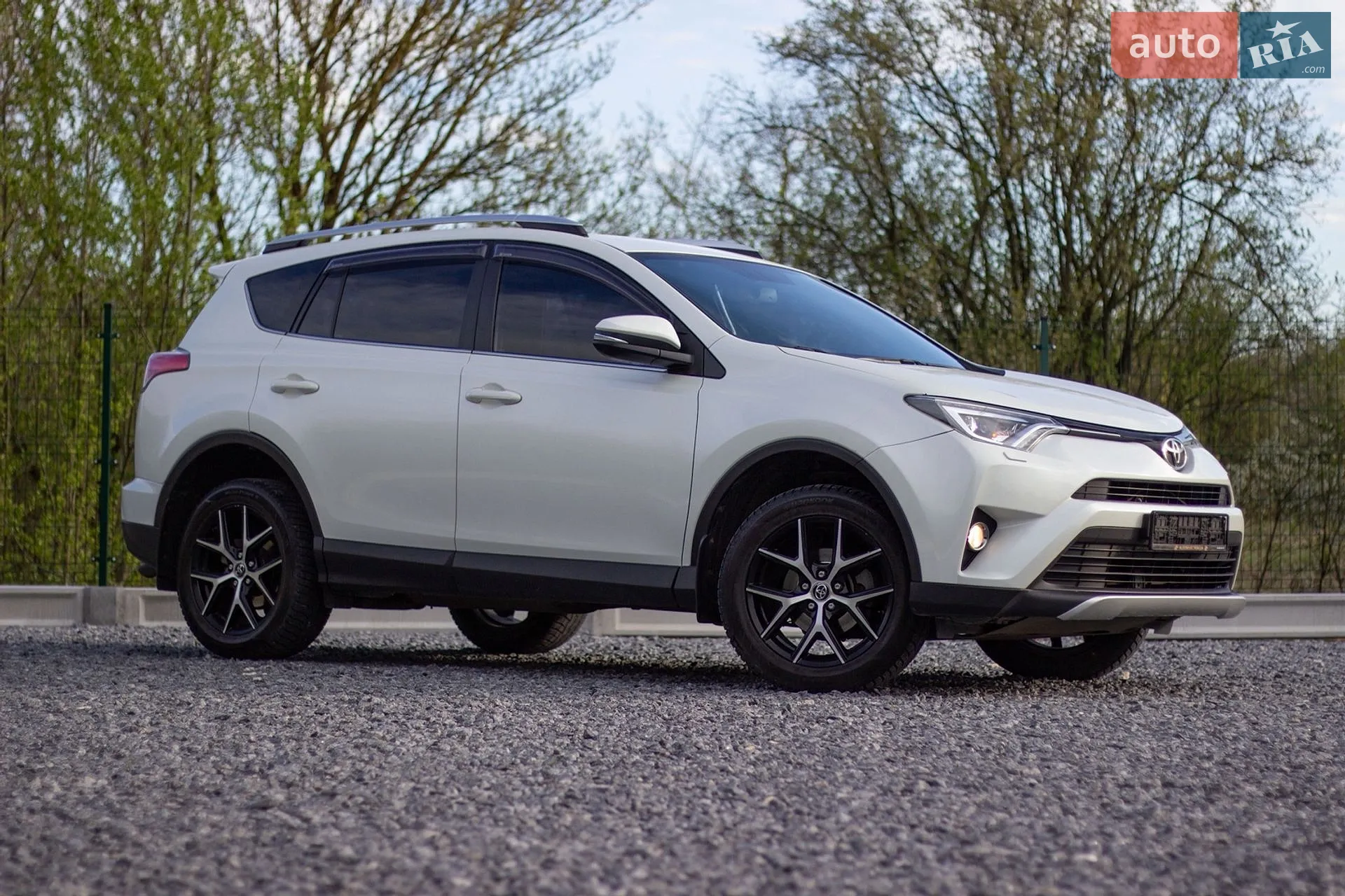 2017 Toyota RAV 4 - мініатюра 14