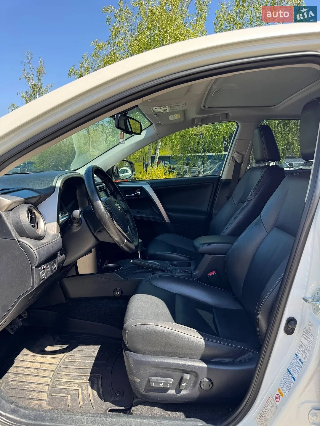 2014 Toyota RAV 4 - мініатюра 11