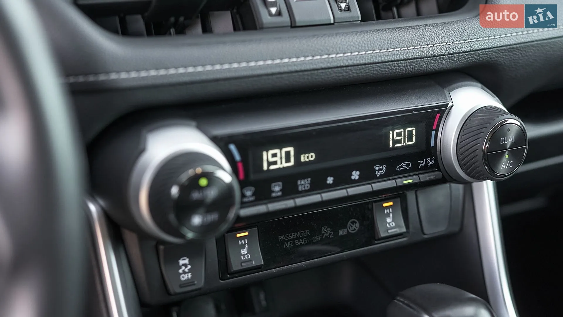 2022 Toyota RAV 4 - мініатюра 24