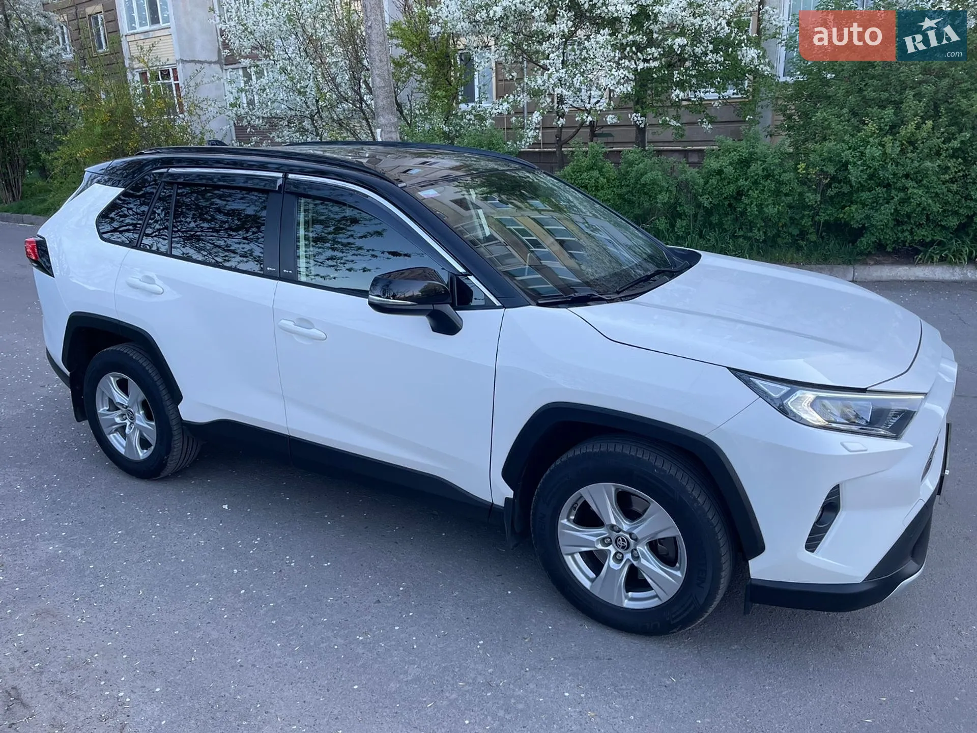 2020 Toyota RAV 4 - мініатюра 11
