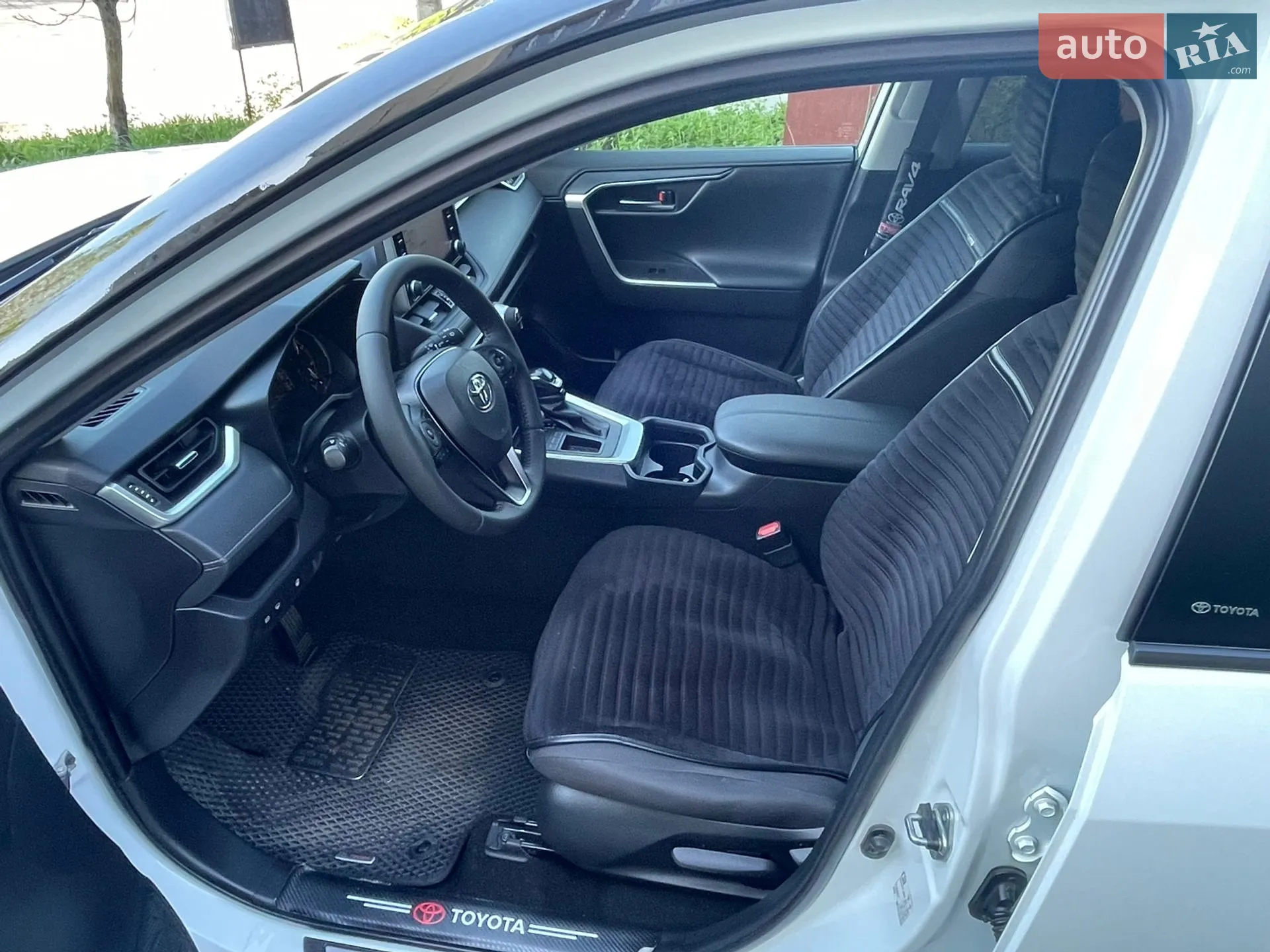 2020 Toyota RAV 4 - мініатюра 15