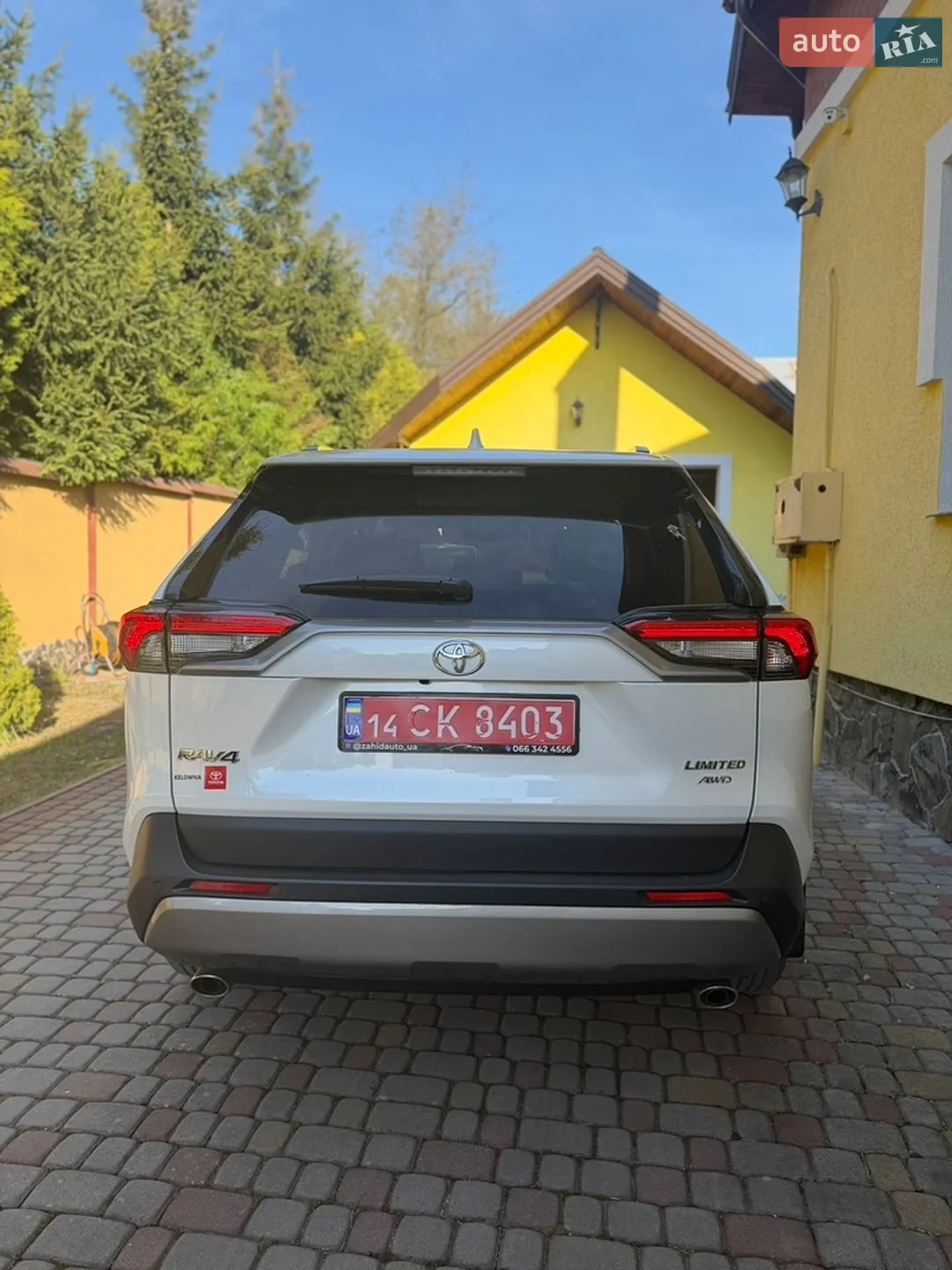 2025 Toyota RAV 4 - мініатюра 4