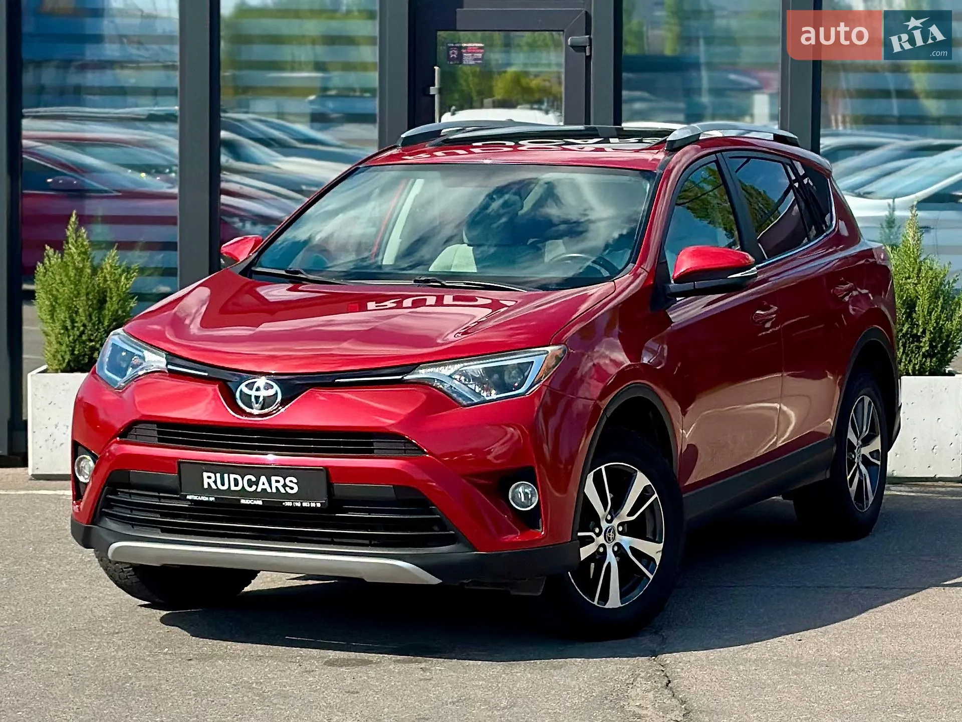 2016 Toyota RAV 4 - фото 1