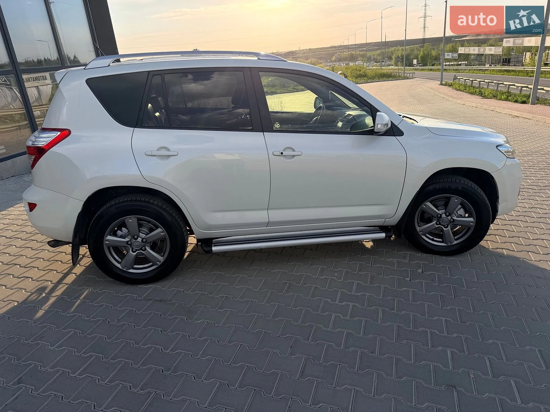 2012 Toyota RAV 4 - мініатюра 12