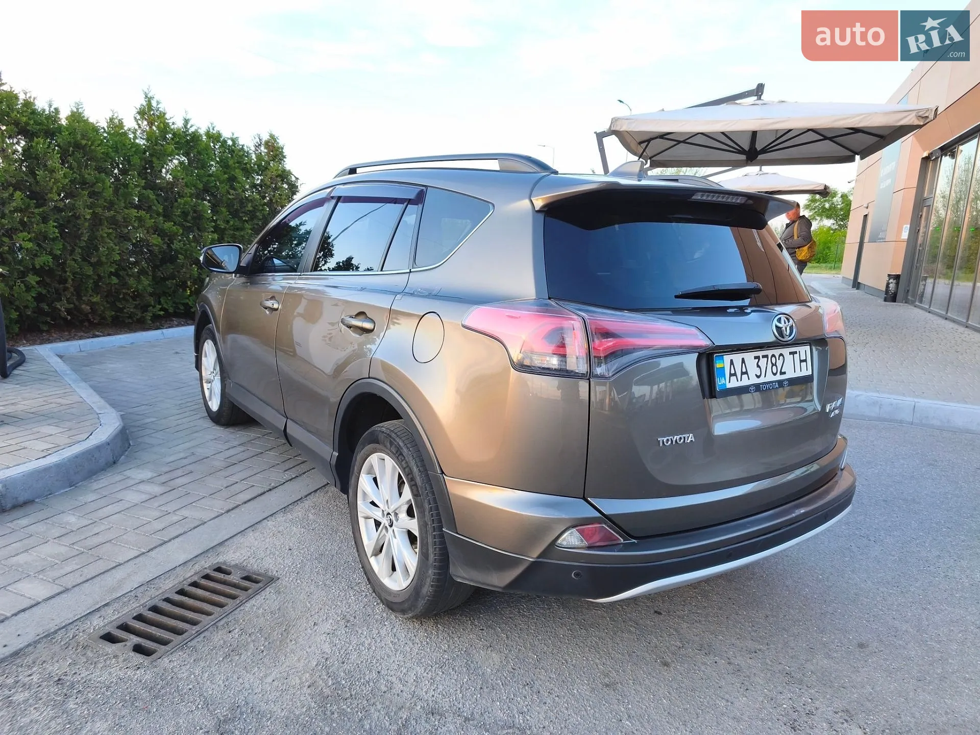 2016 Toyota RAV 4 - мініатюра 8