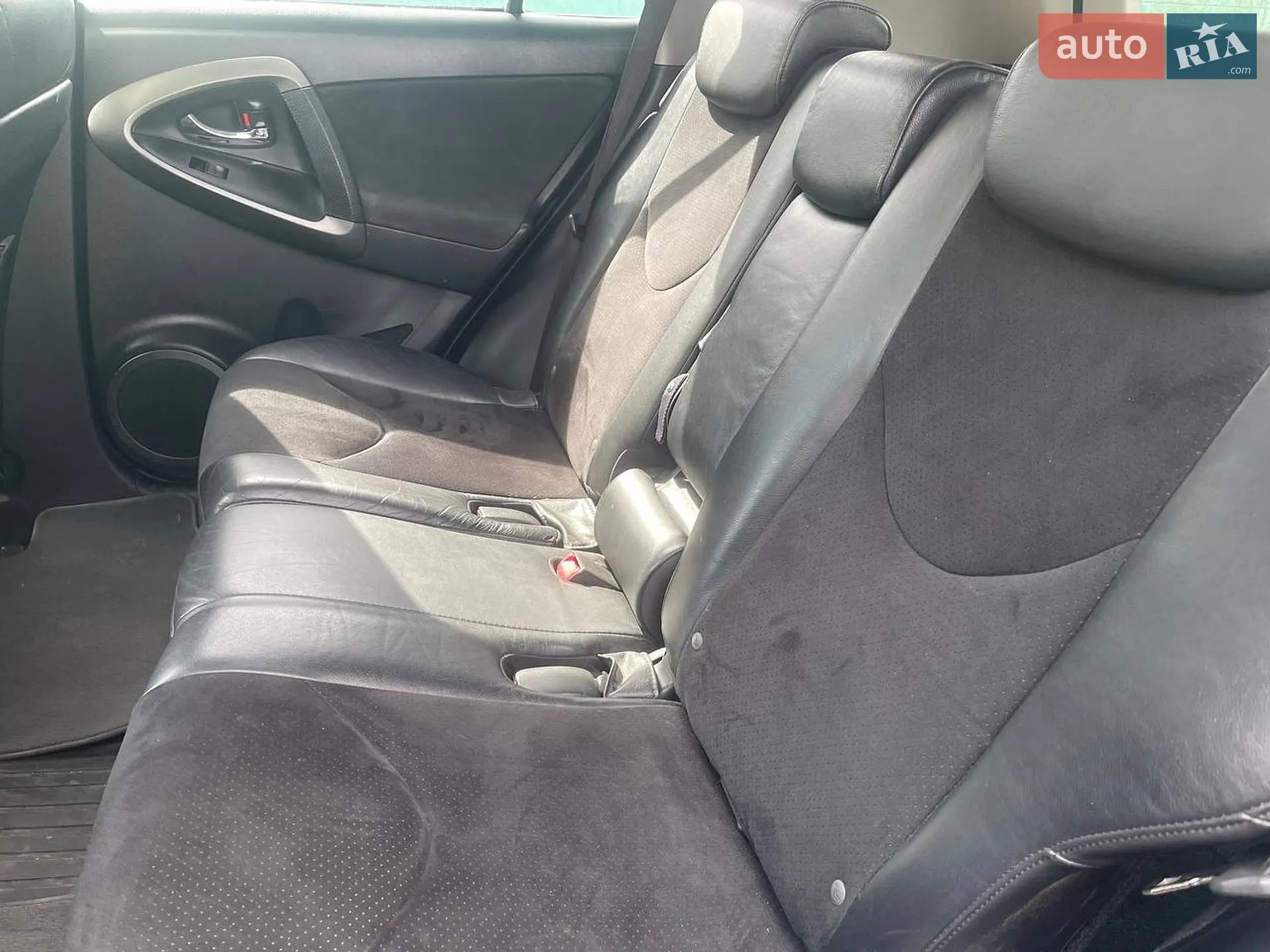 2011 Toyota RAV 4 - мініатюра 7