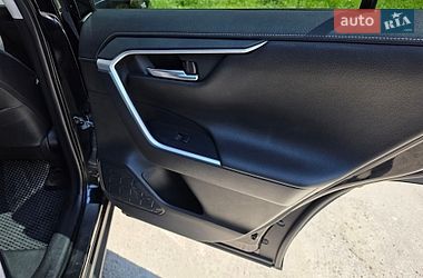 Внедорожник / Кроссовер Toyota RAV4 2019 в Запорожье фото 6 Внедорожник / Кроссовер Toyota RAV4 2019 в Запорожье
