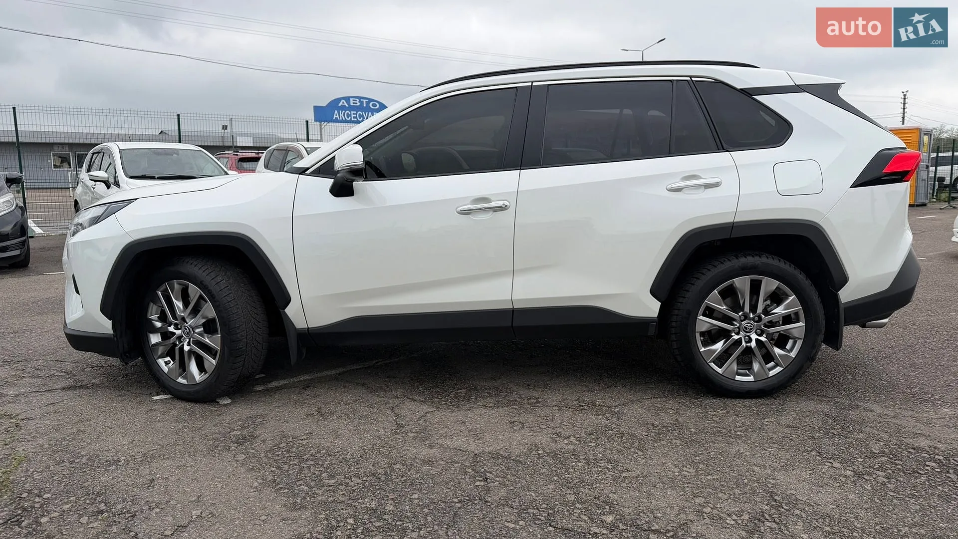 2022 Toyota RAV 4 - мініатюра 16