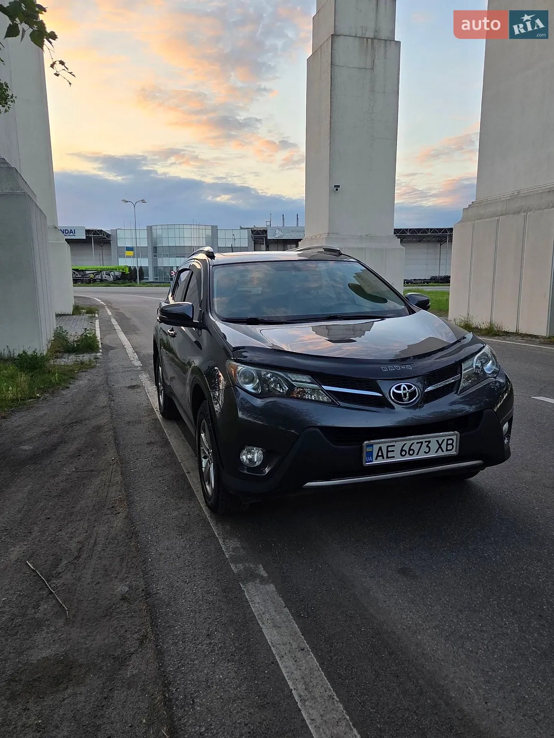 2015 Toyota RAV 4 - фото 1