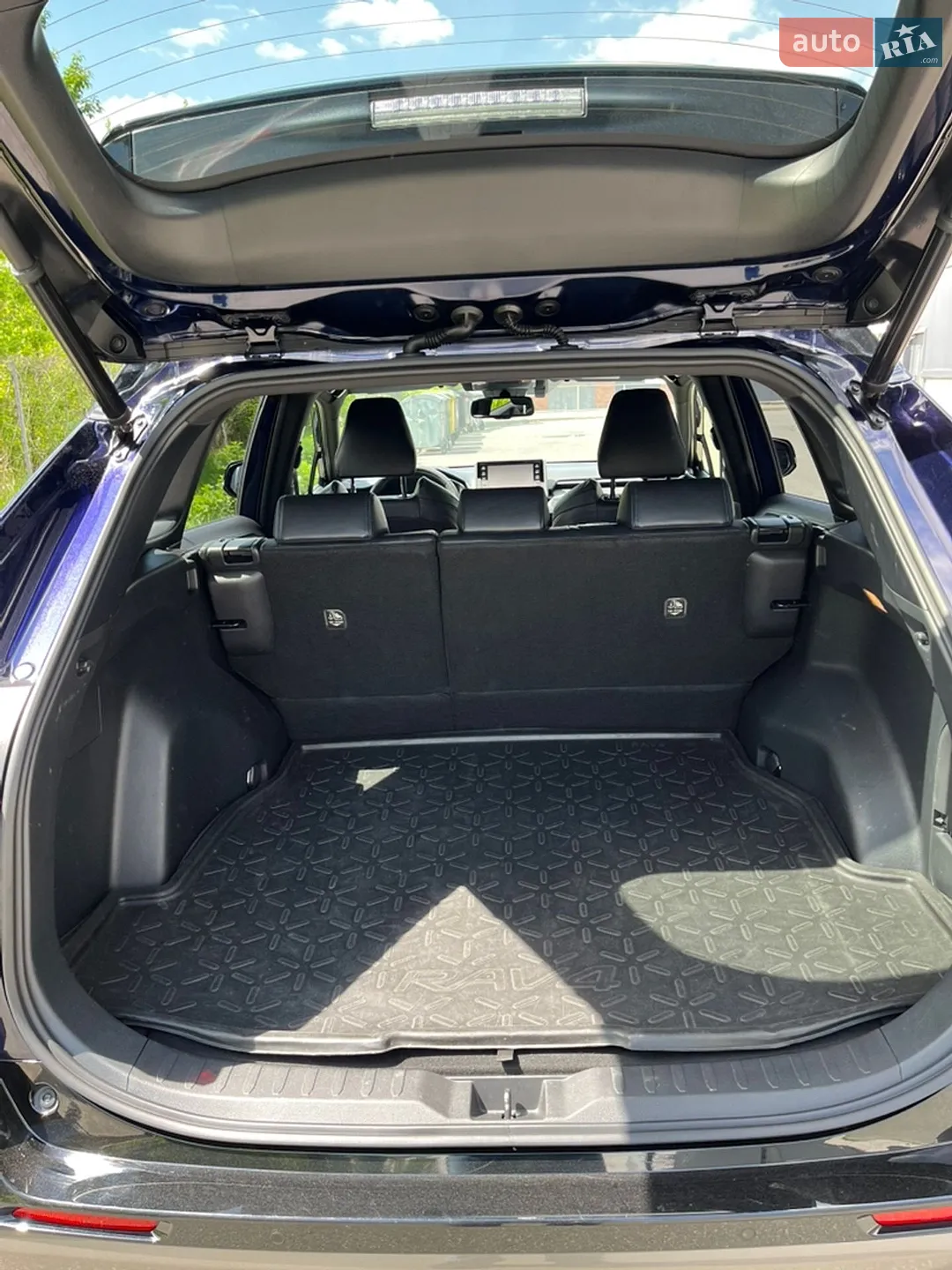 2019 Toyota RAV 4 - мініатюра 8