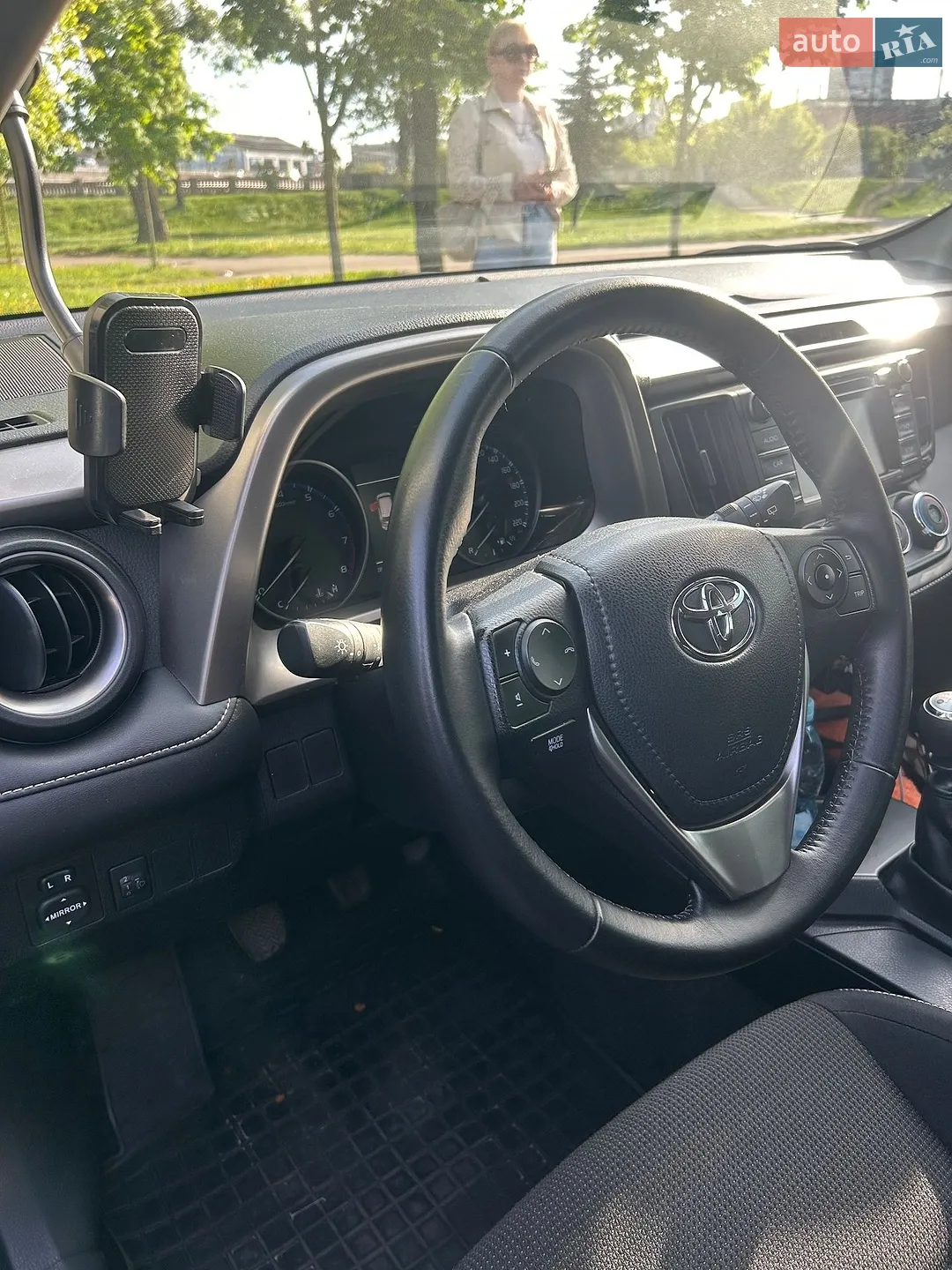 2016 Toyota RAV 4 - мініатюра 29