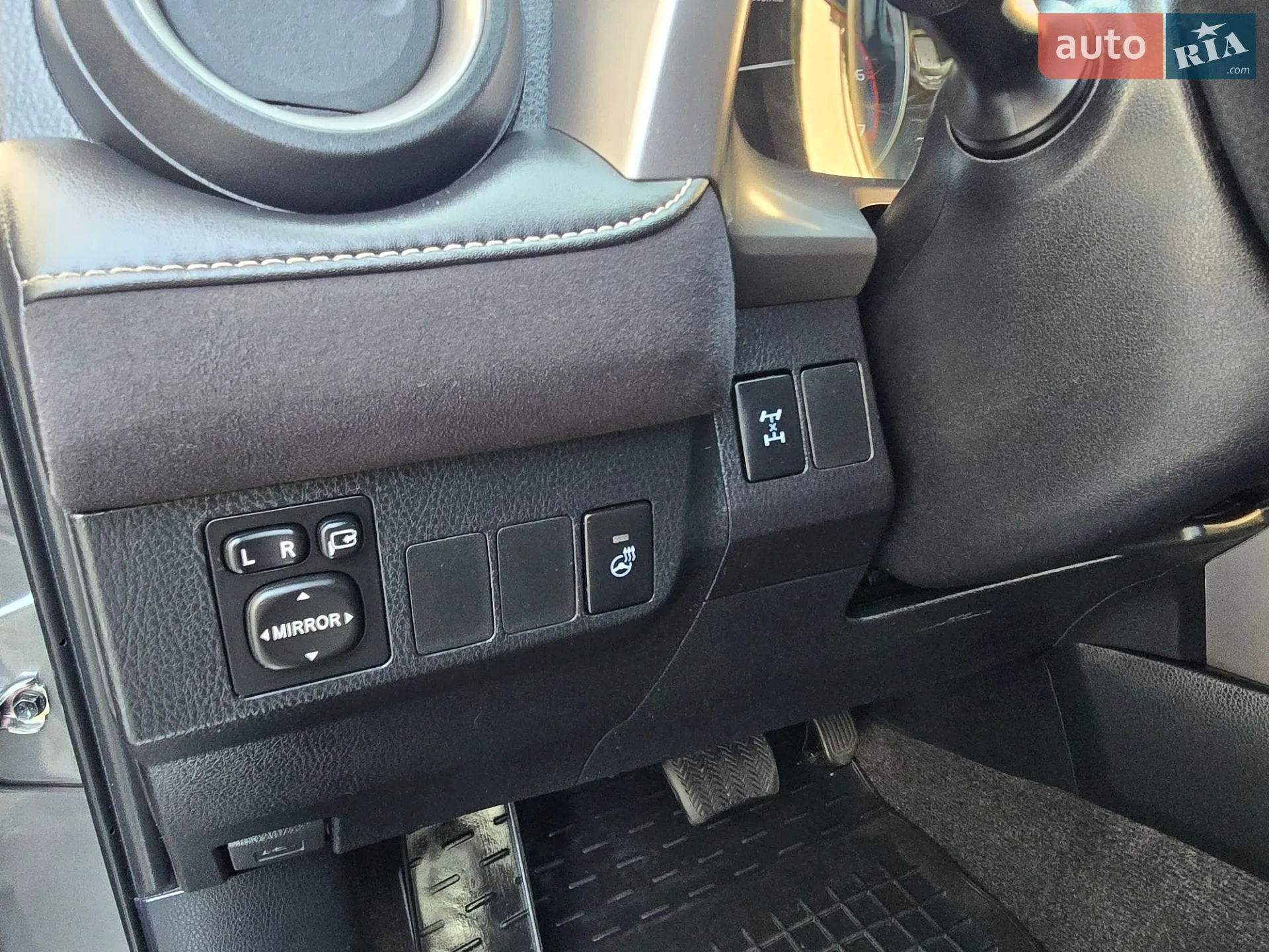 2016 Toyota RAV 4 - мініатюра 18