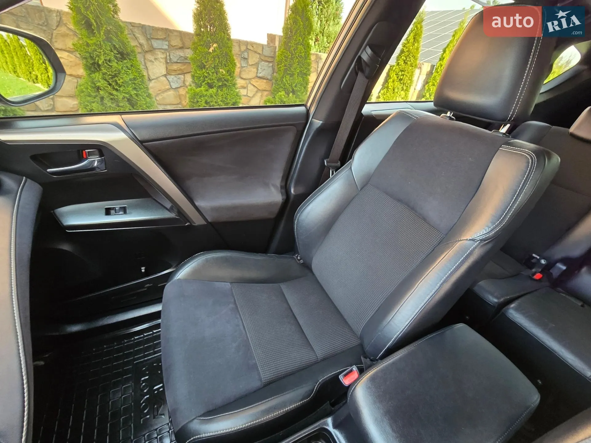 2016 Toyota RAV 4 - мініатюра 24