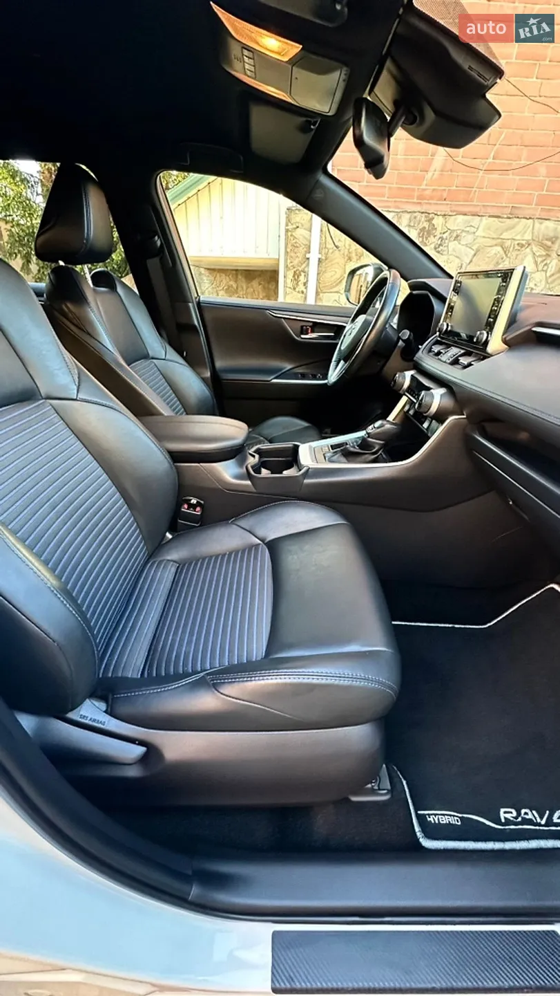 2021 Toyota RAV 4 - мініатюра 25