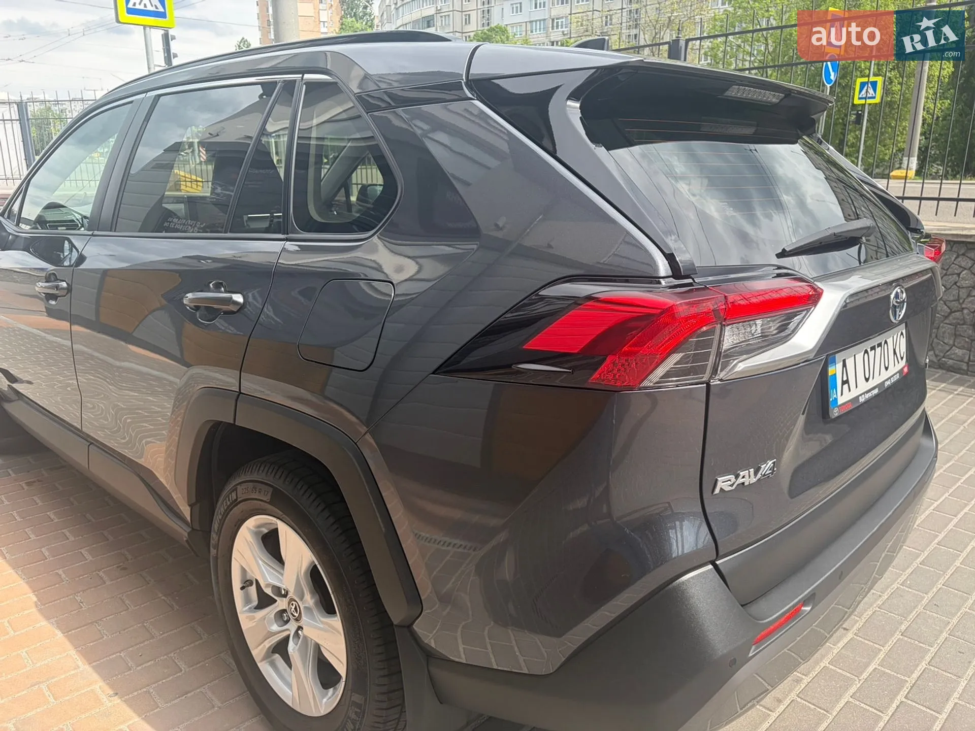 2020 Toyota RAV 4 - мініатюра 5