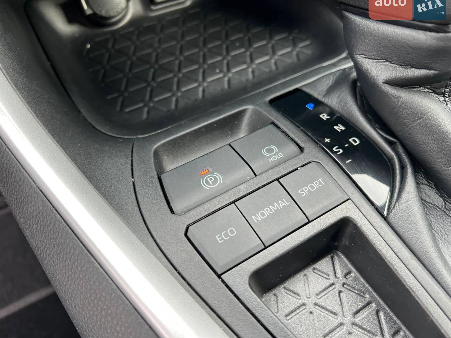 2020 Toyota RAV 4 - мініатюра 33