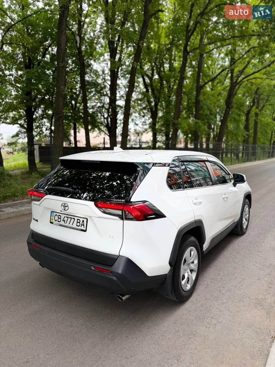 2019 Toyota RAV 4 - мініатюра 4