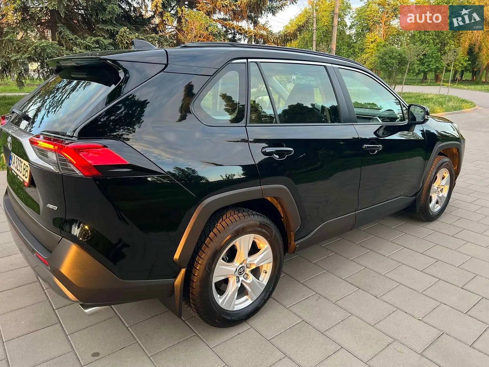 2020 Toyota RAV 4 - мініатюра 7