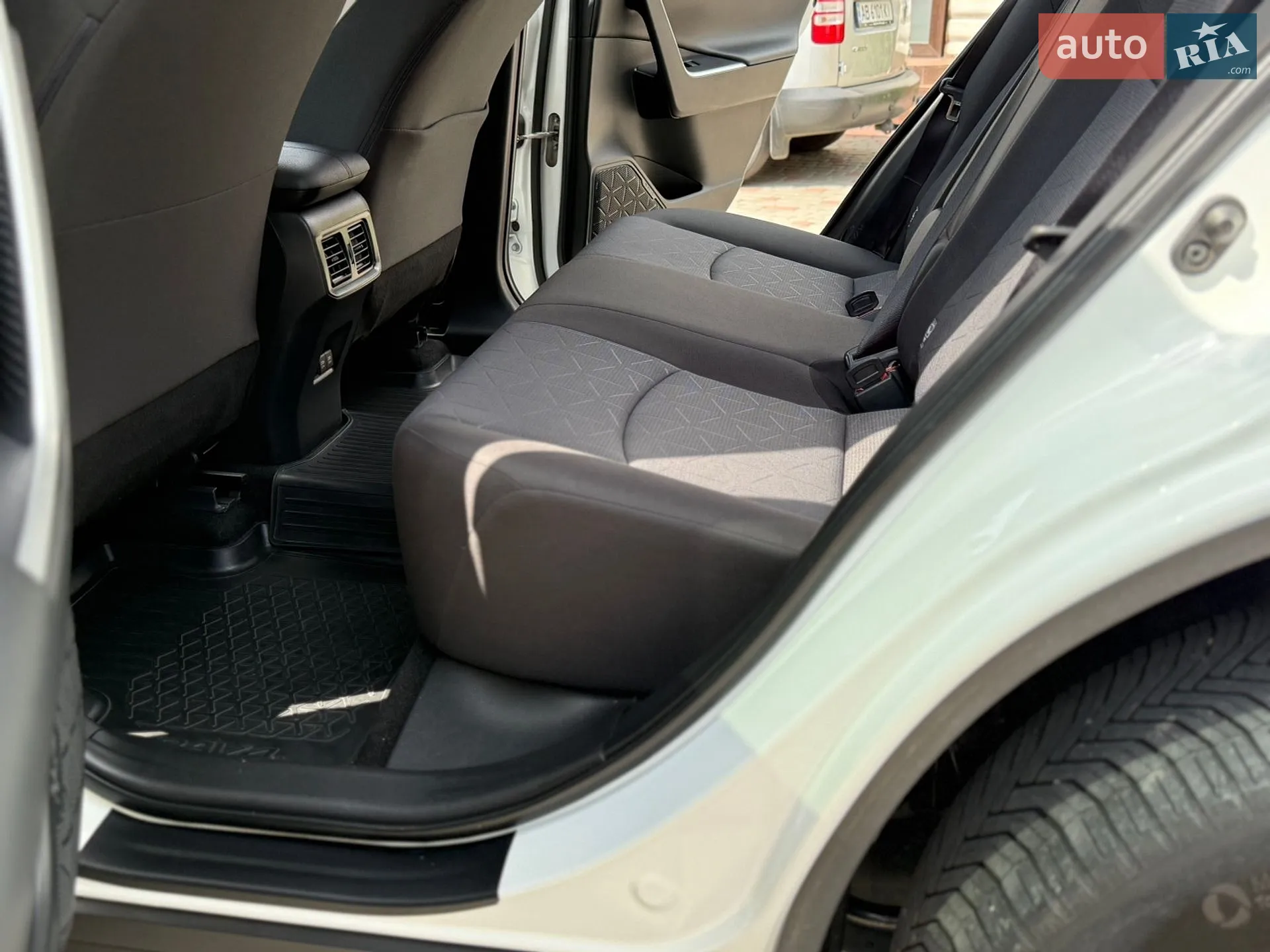 2020 Toyota RAV 4 - мініатюра 20
