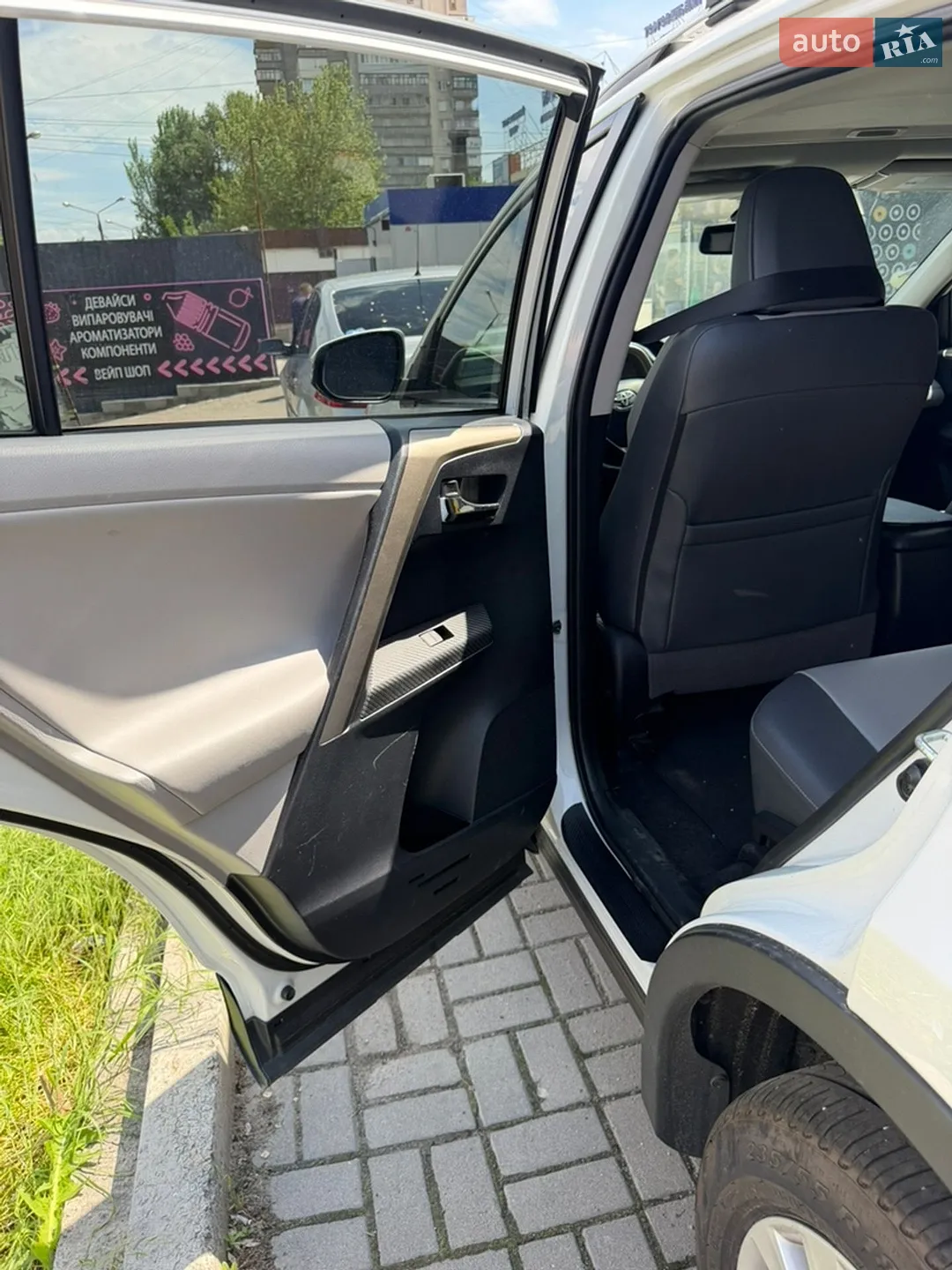 2013 Toyota RAV 4 - мініатюра 11