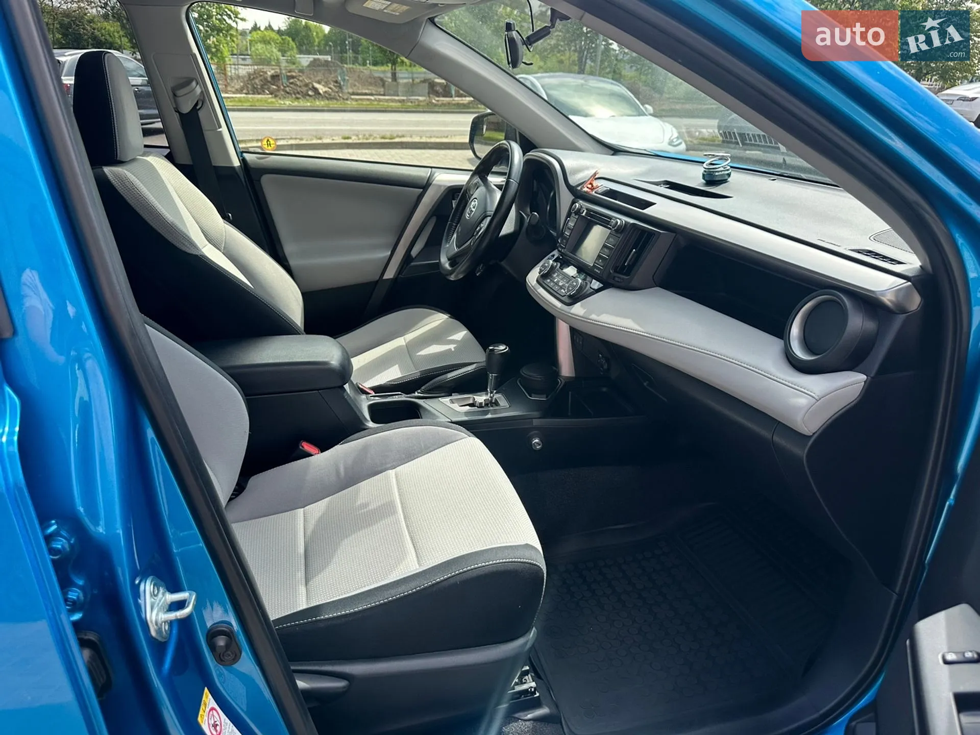 2016 Toyota RAV 4 - мініатюра 6