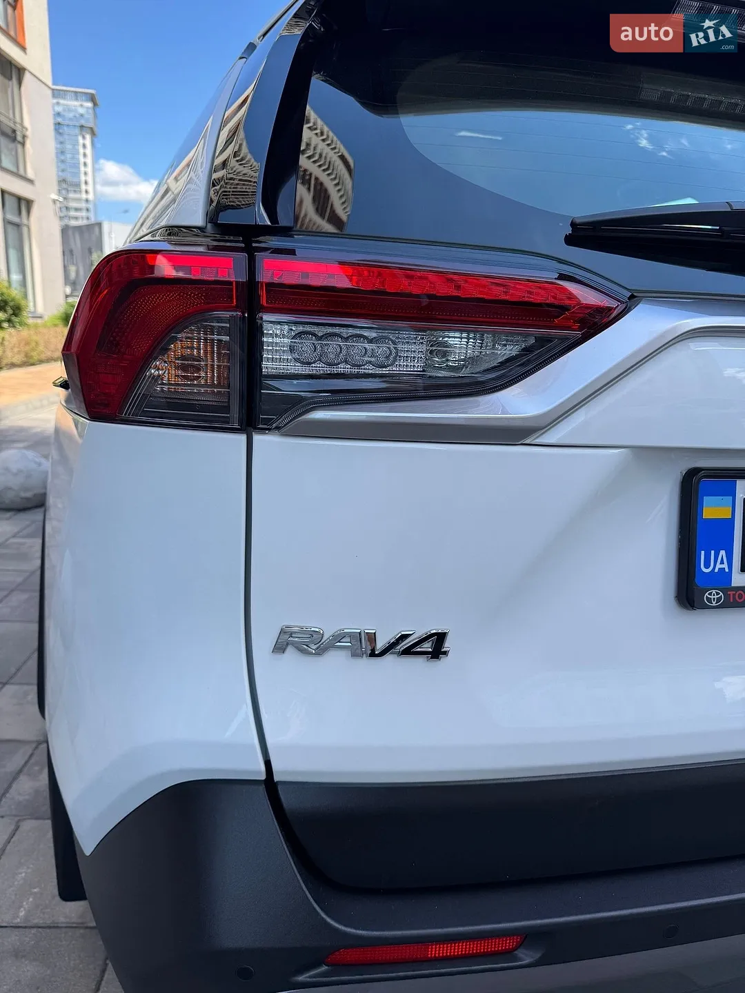2020 Toyota RAV 4 - мініатюра 13
