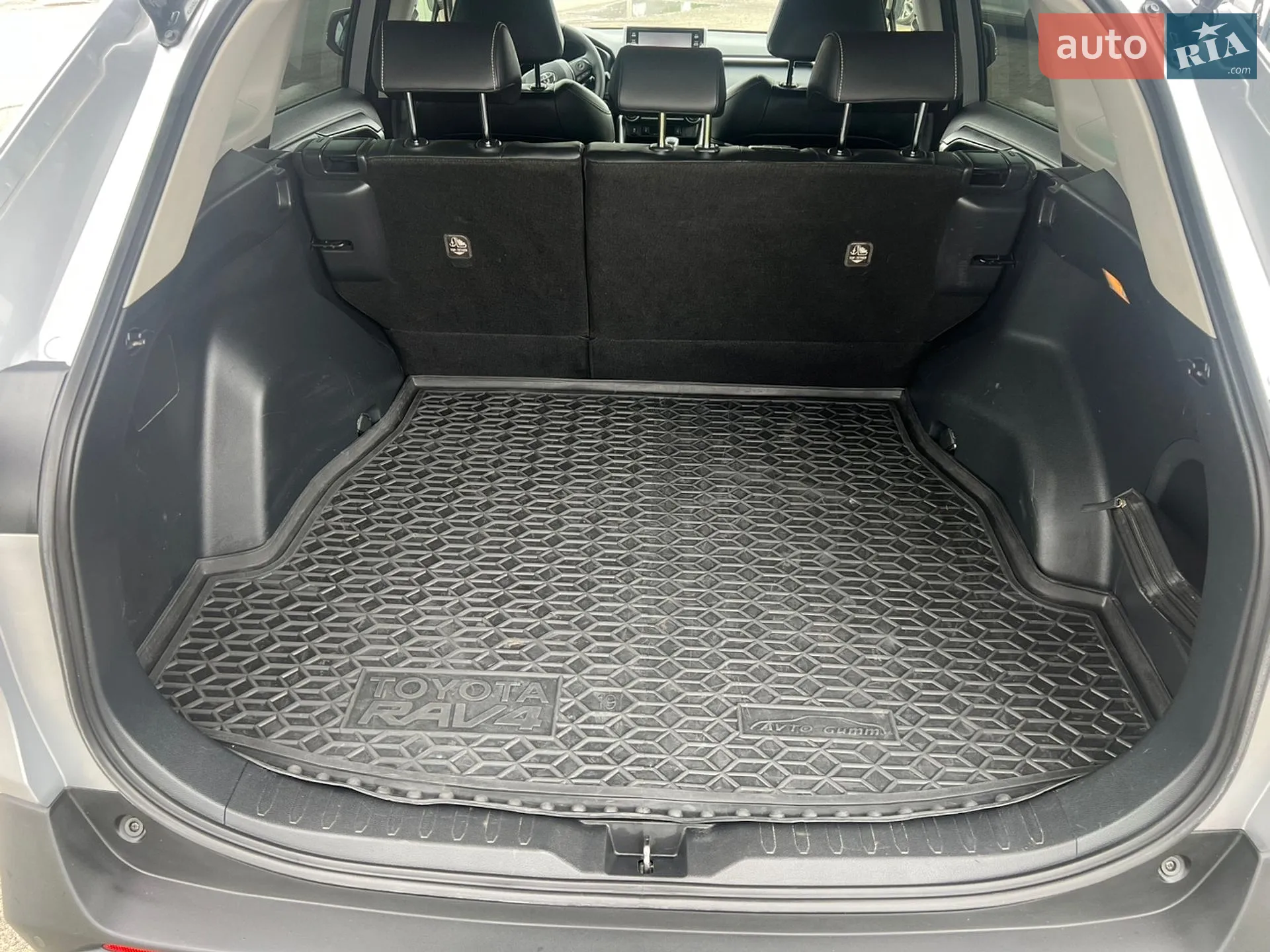 2019 Toyota RAV 4 - мініатюра 19
