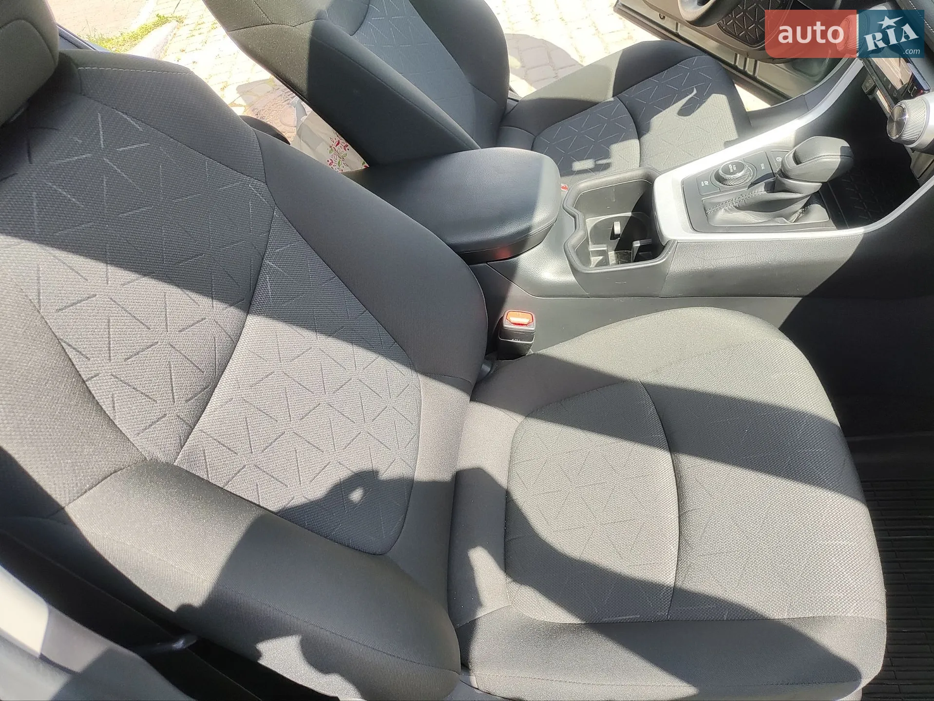 2023 Toyota RAV 4 - мініатюра 8