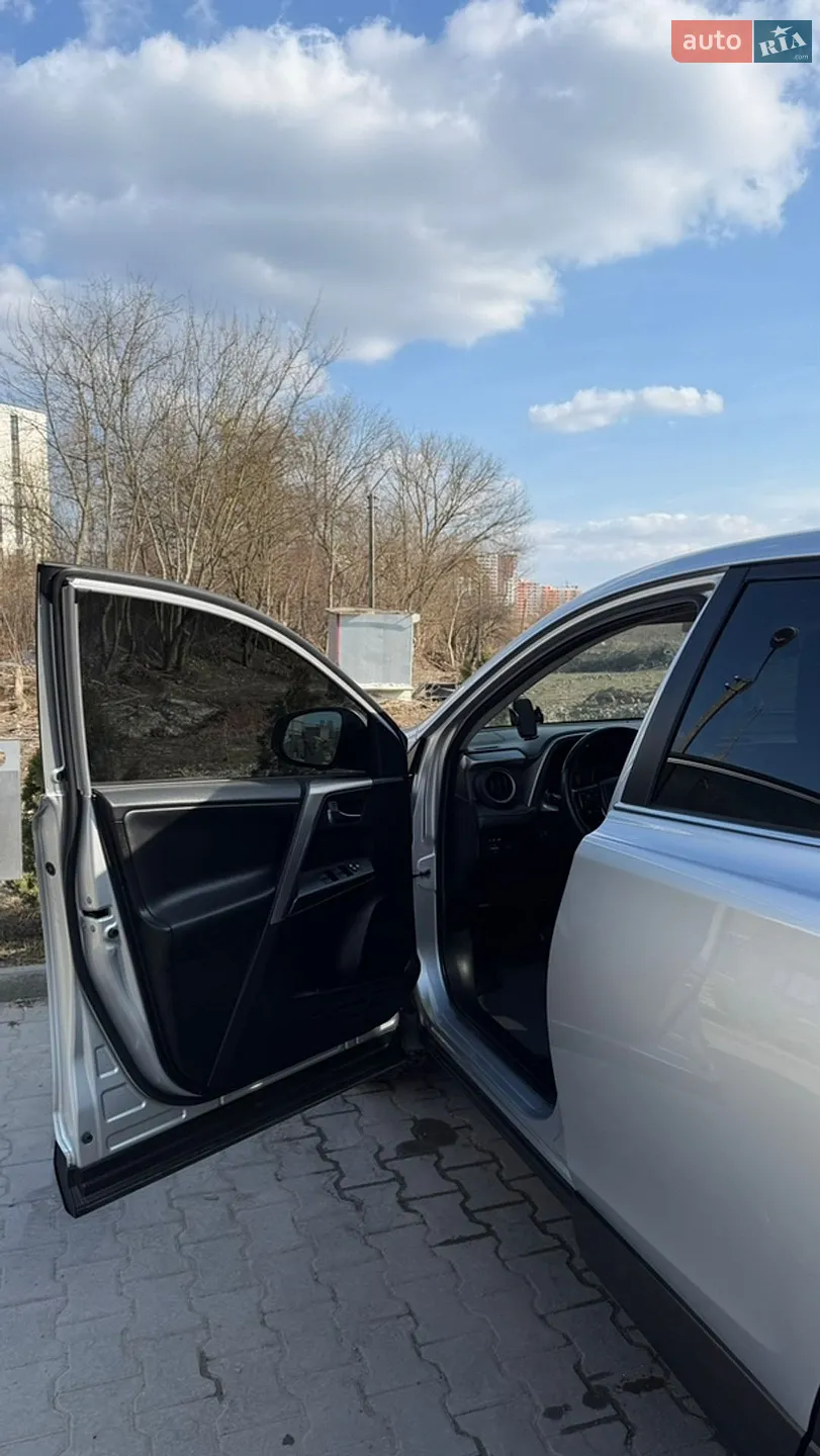 2015 Toyota RAV 4 - мініатюра 12