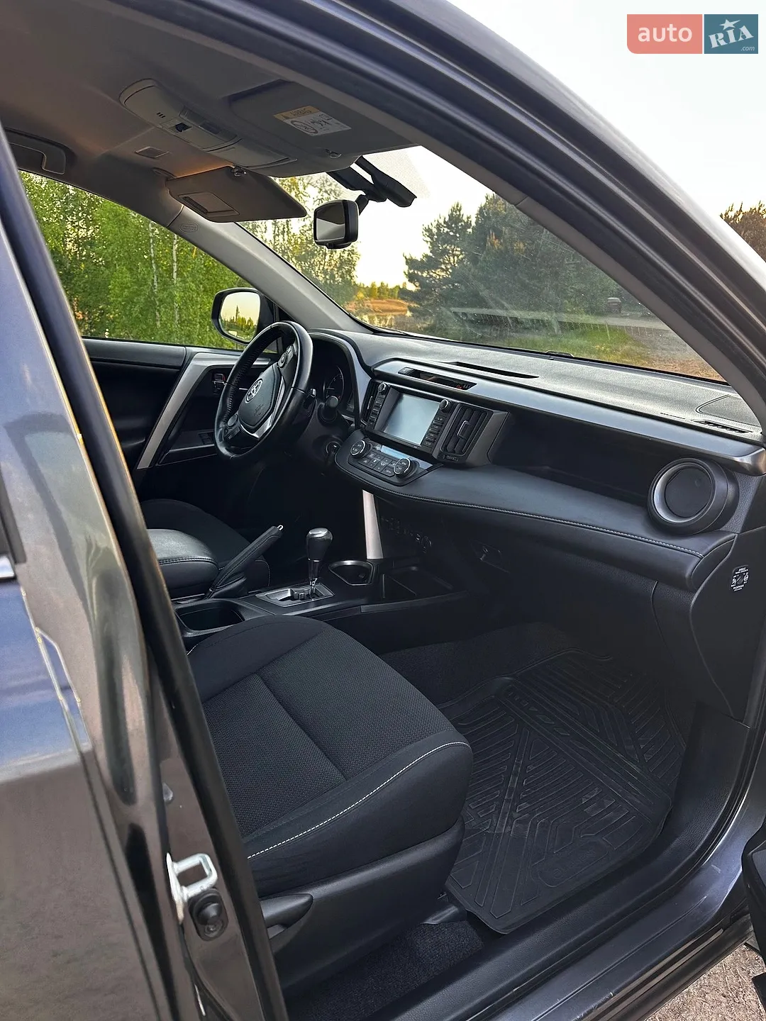 2016 Toyota RAV 4 - мініатюра 9