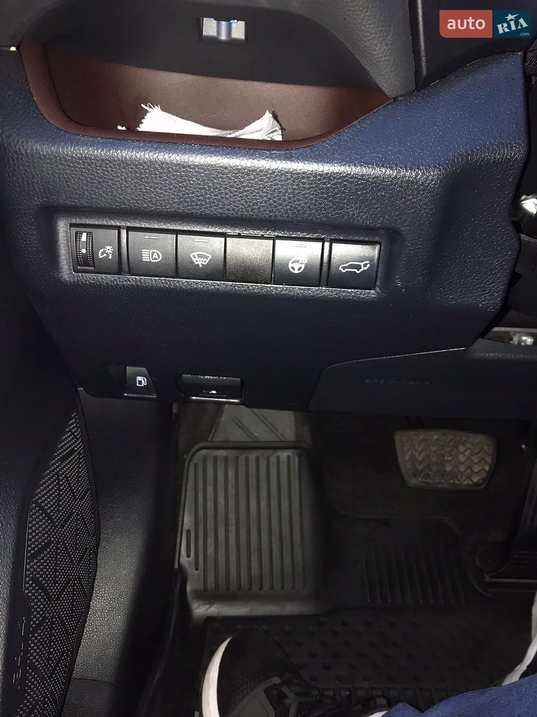 2019 Toyota RAV 4 - мініатюра 9