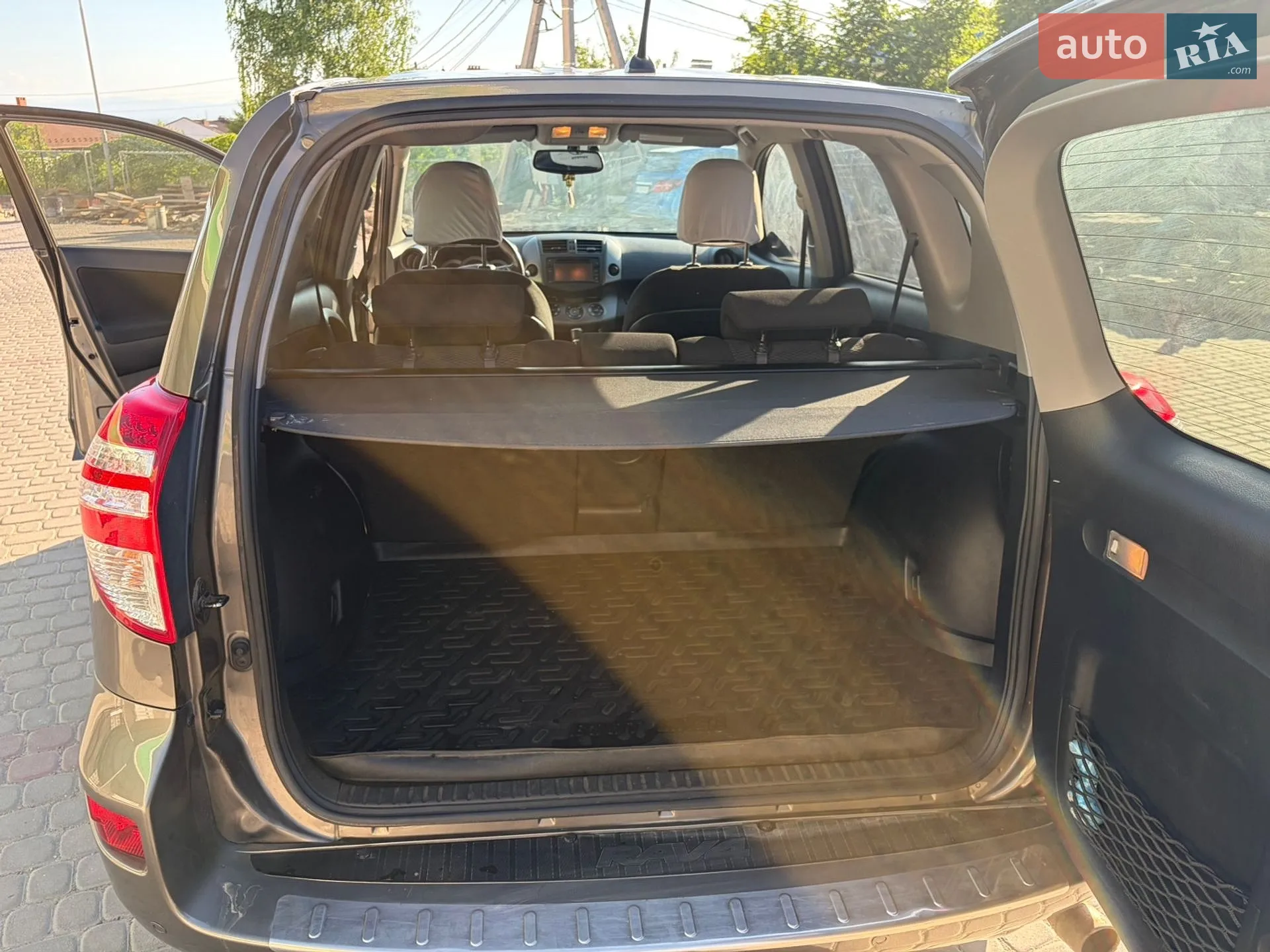 2012 Toyota RAV 4 - мініатюра 10