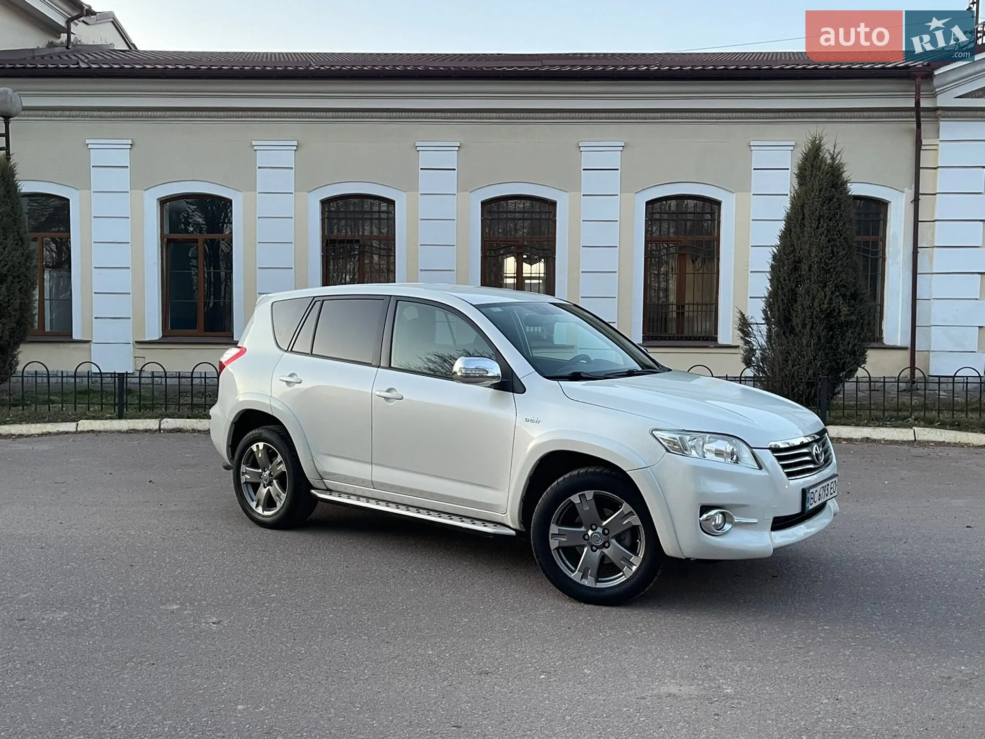 2010 Toyota RAV 4 - мініатюра 2