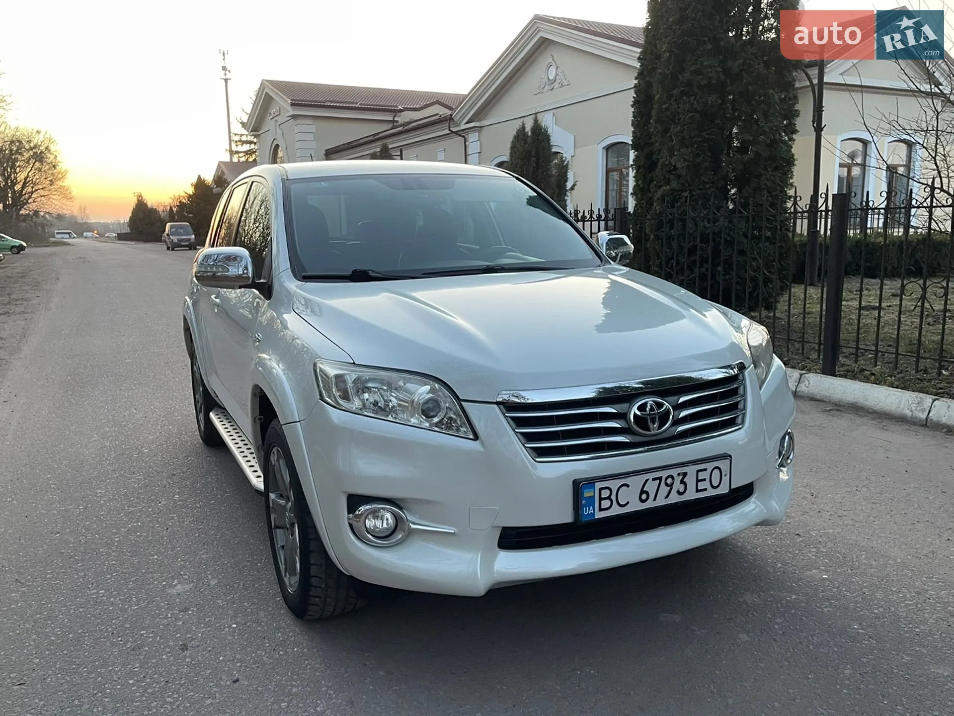 2010 Toyota RAV 4 - мініатюра 35