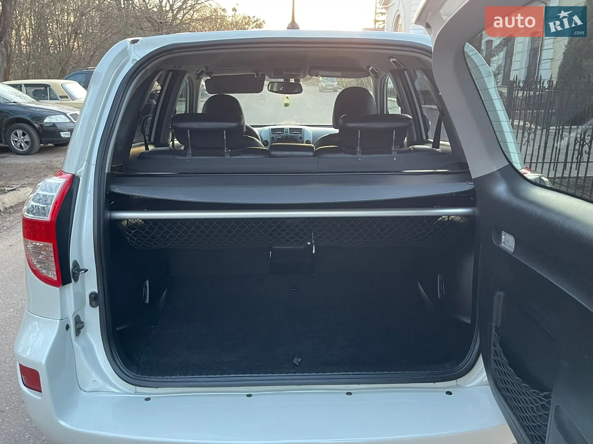 2010 Toyota RAV 4 - мініатюра 58