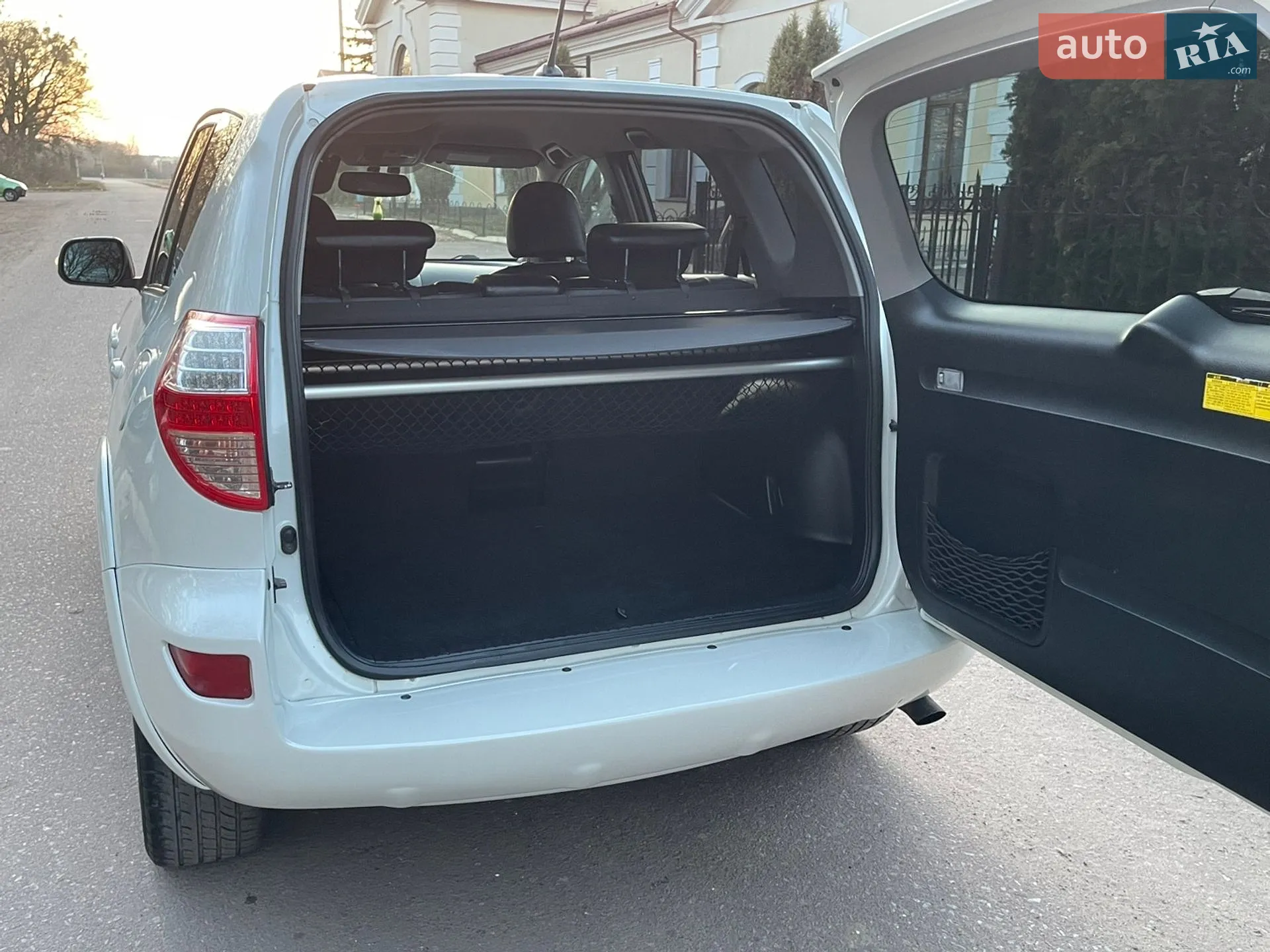 2010 Toyota RAV 4 - мініатюра 60