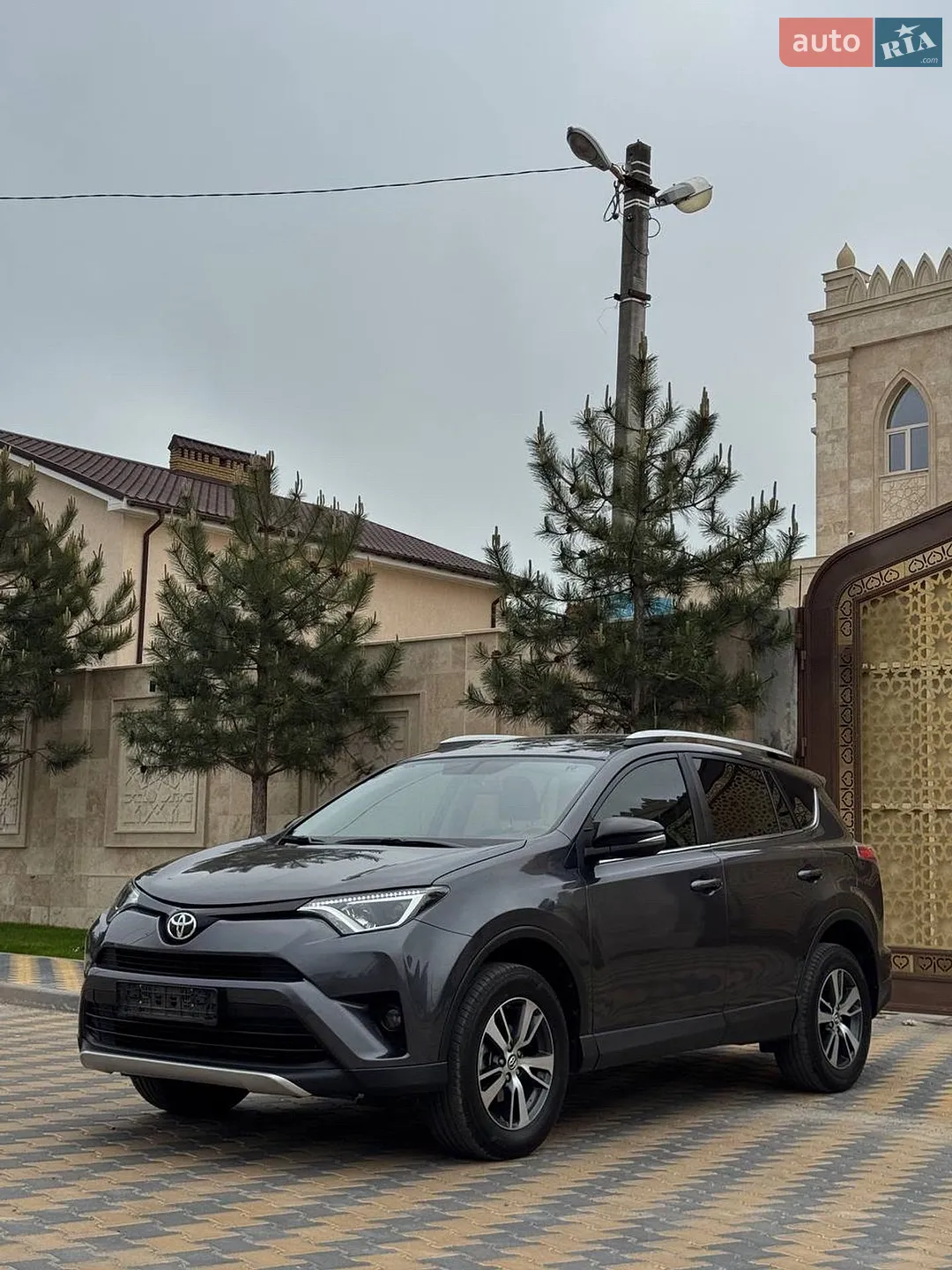 2016 Toyota RAV 4 - мініатюра 3
