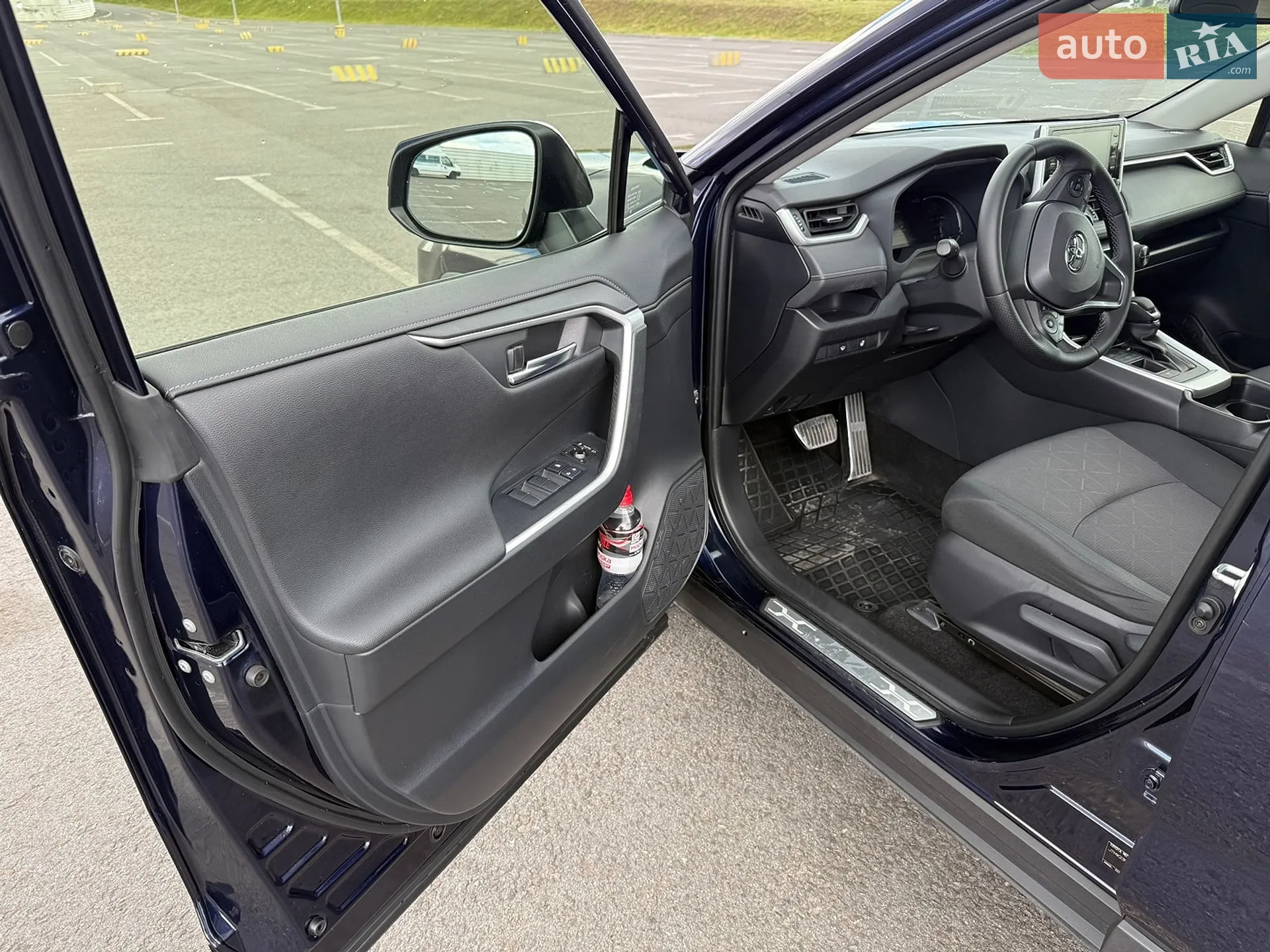 2019 Toyota RAV 4 - мініатюра 11