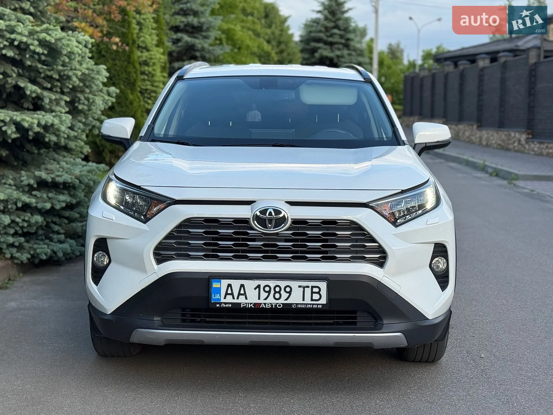2019 Toyota RAV 4 - мініатюра 9