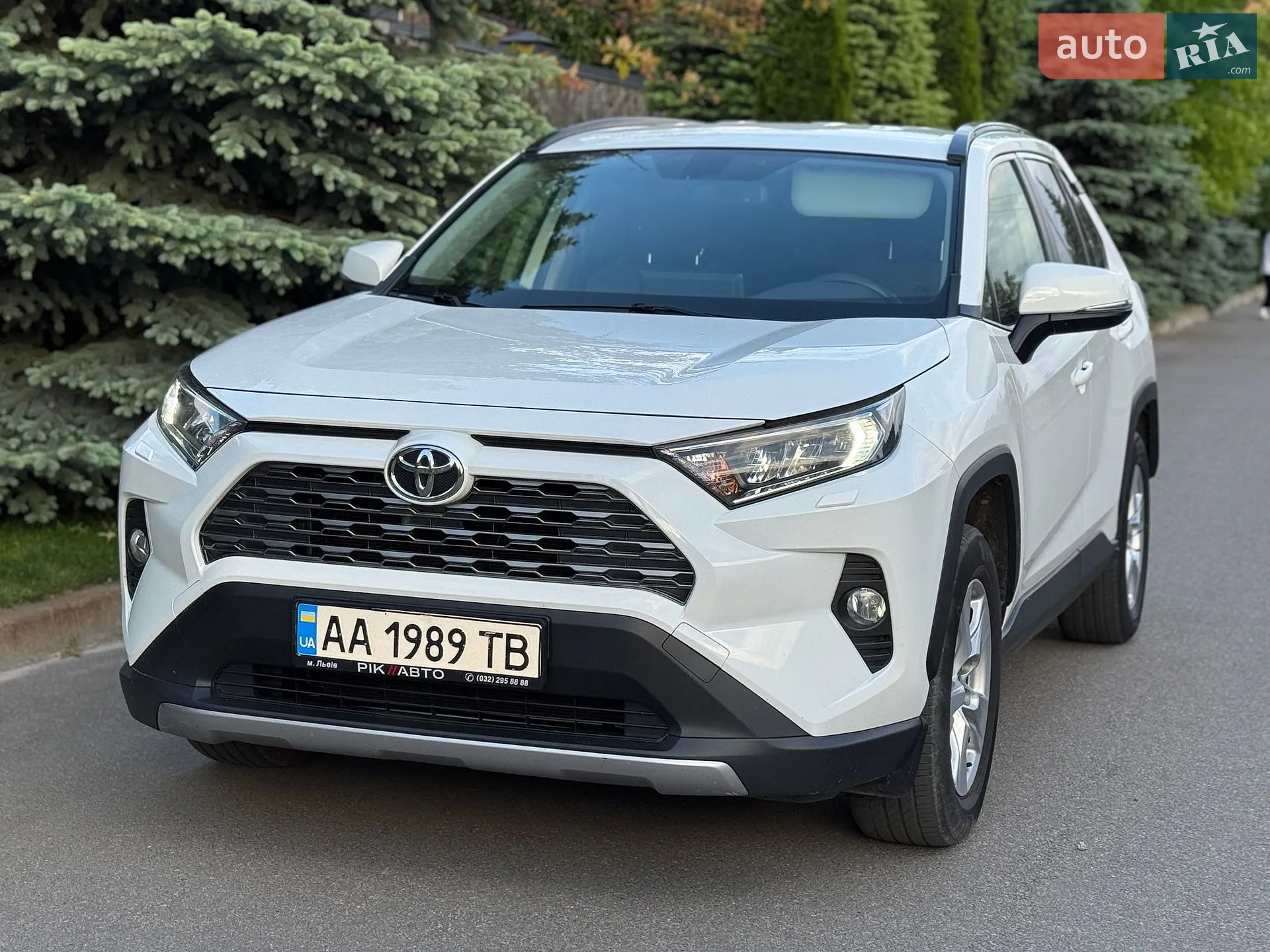 2019 Toyota RAV 4 - мініатюра 10