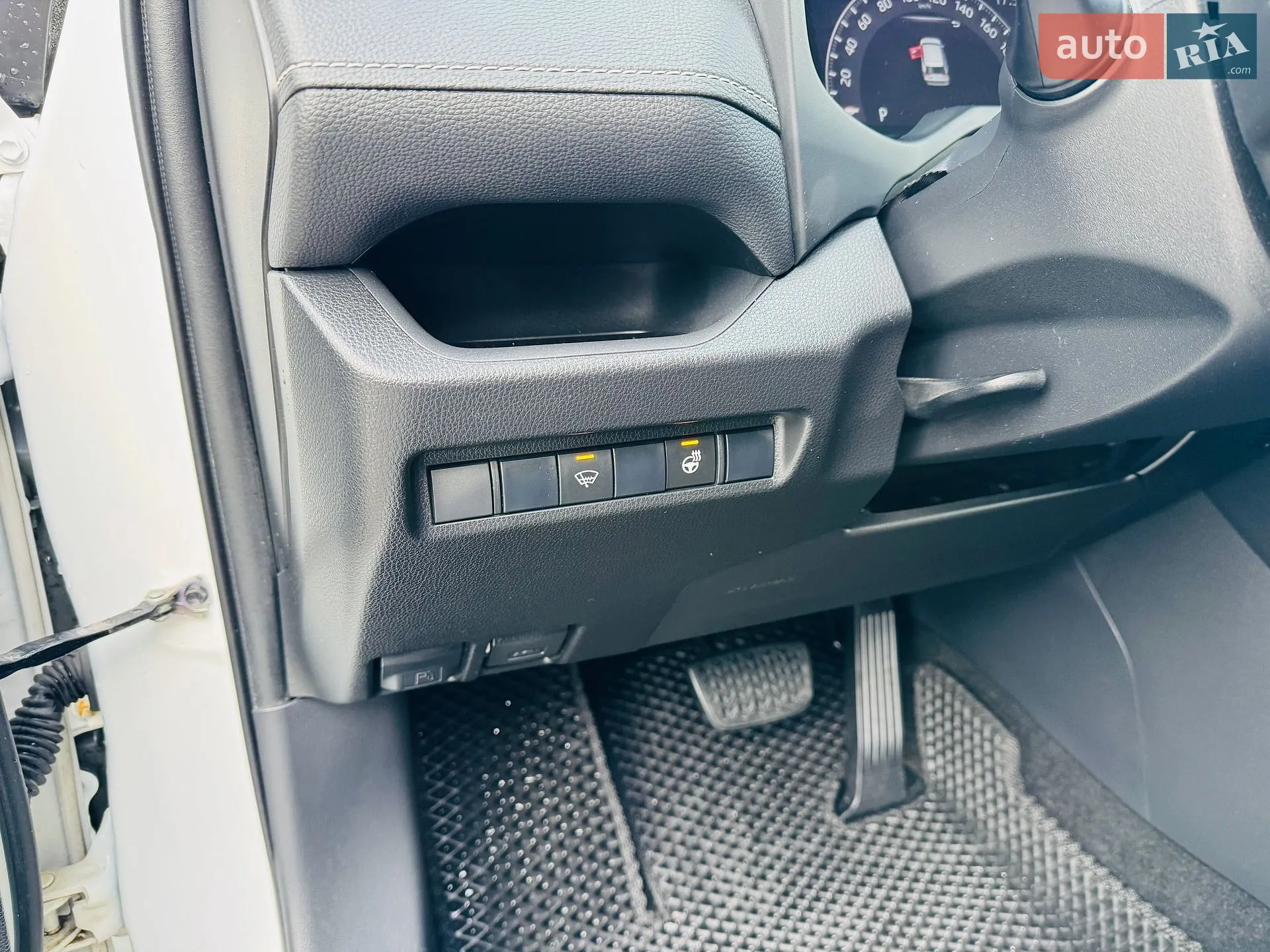 2019 Toyota RAV 4 - мініатюра 30