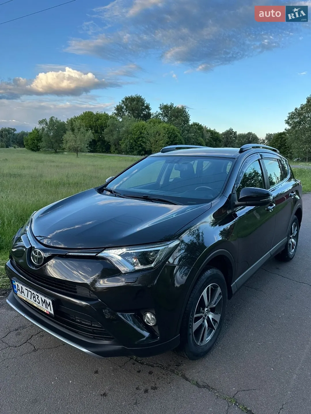 2018 Toyota RAV 4 - фото 1