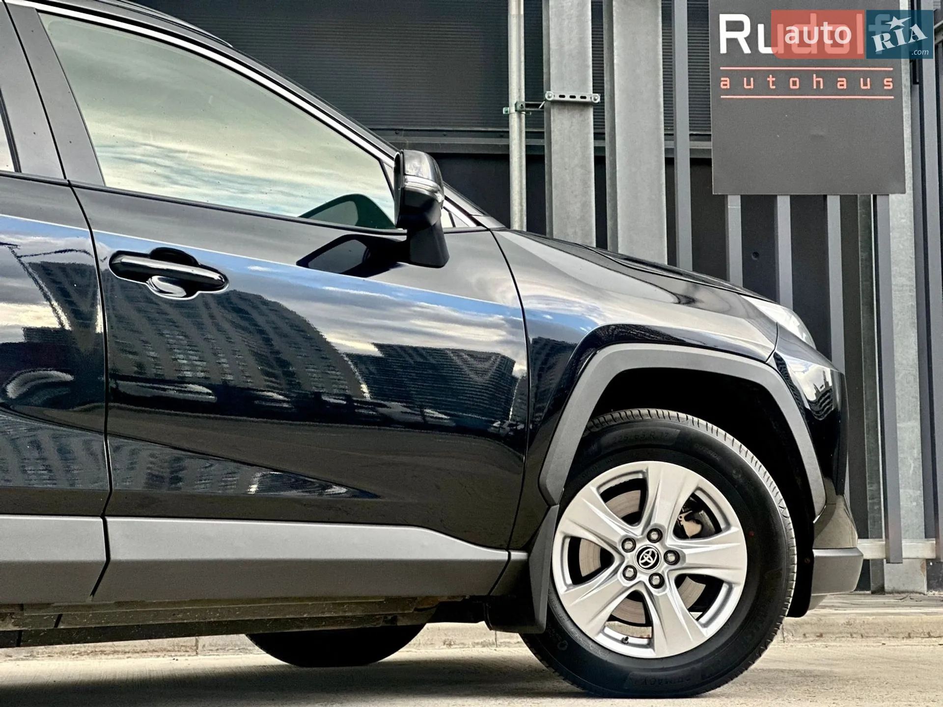 2020 Toyota RAV 4 - мініатюра 11