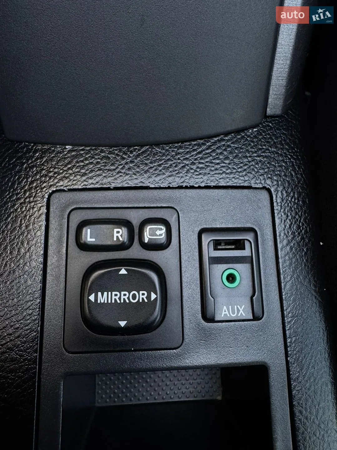 2010 Toyota RAV 4 - мініатюра 15