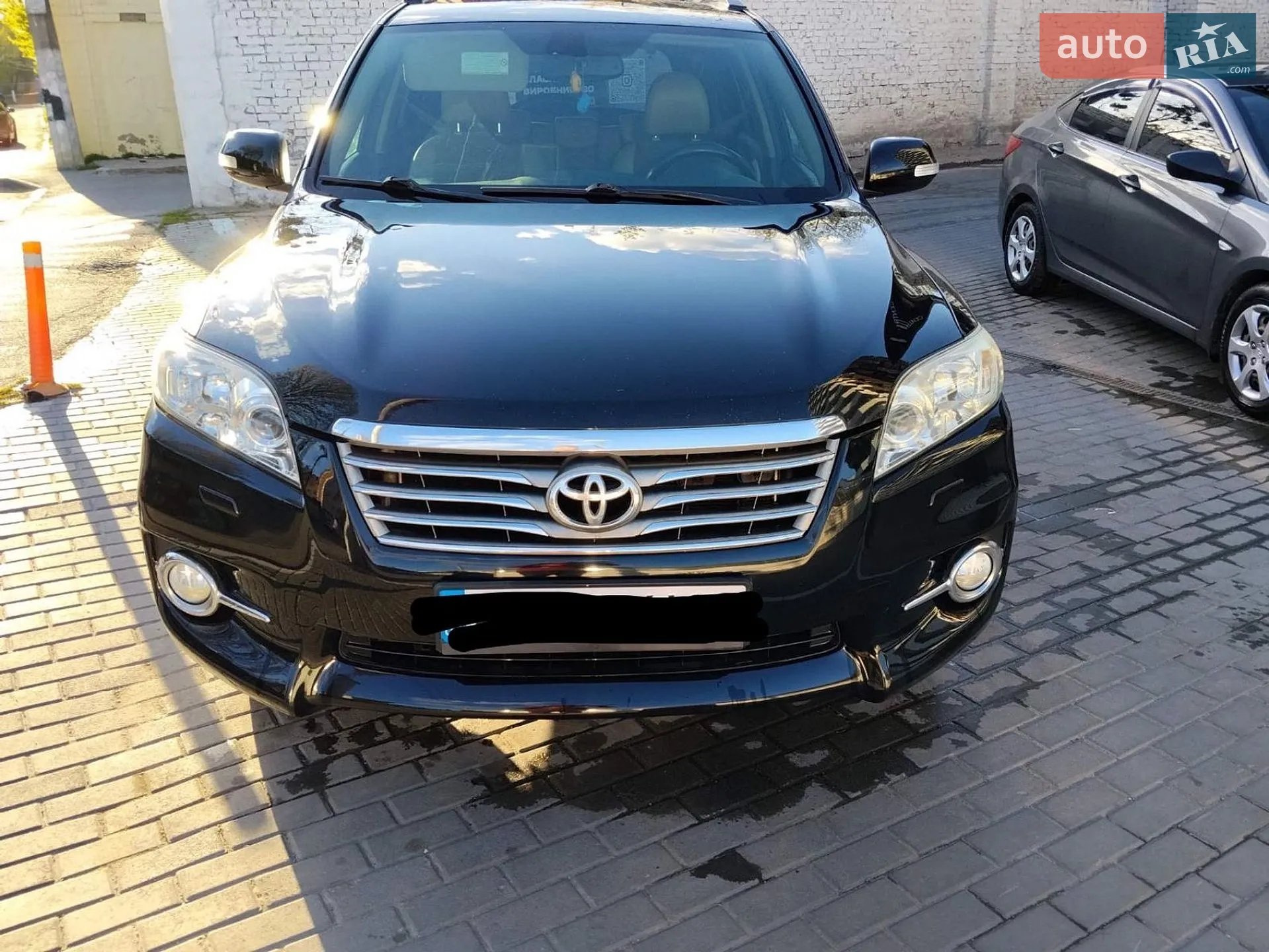 2010 Toyota RAV 4 - мініатюра 2