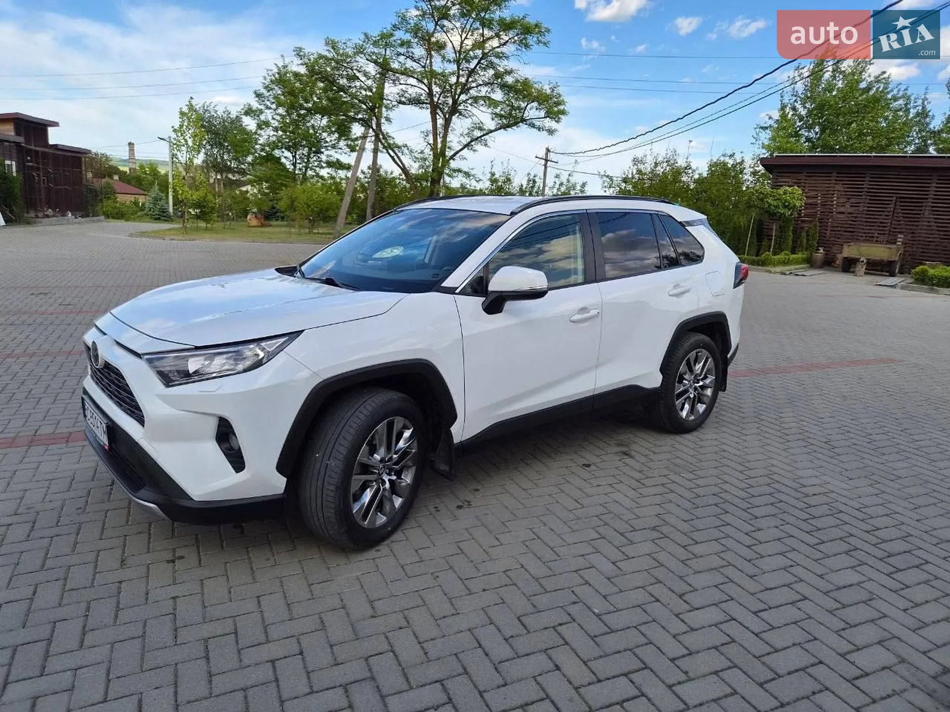 2021 Toyota RAV 4 - фото 1