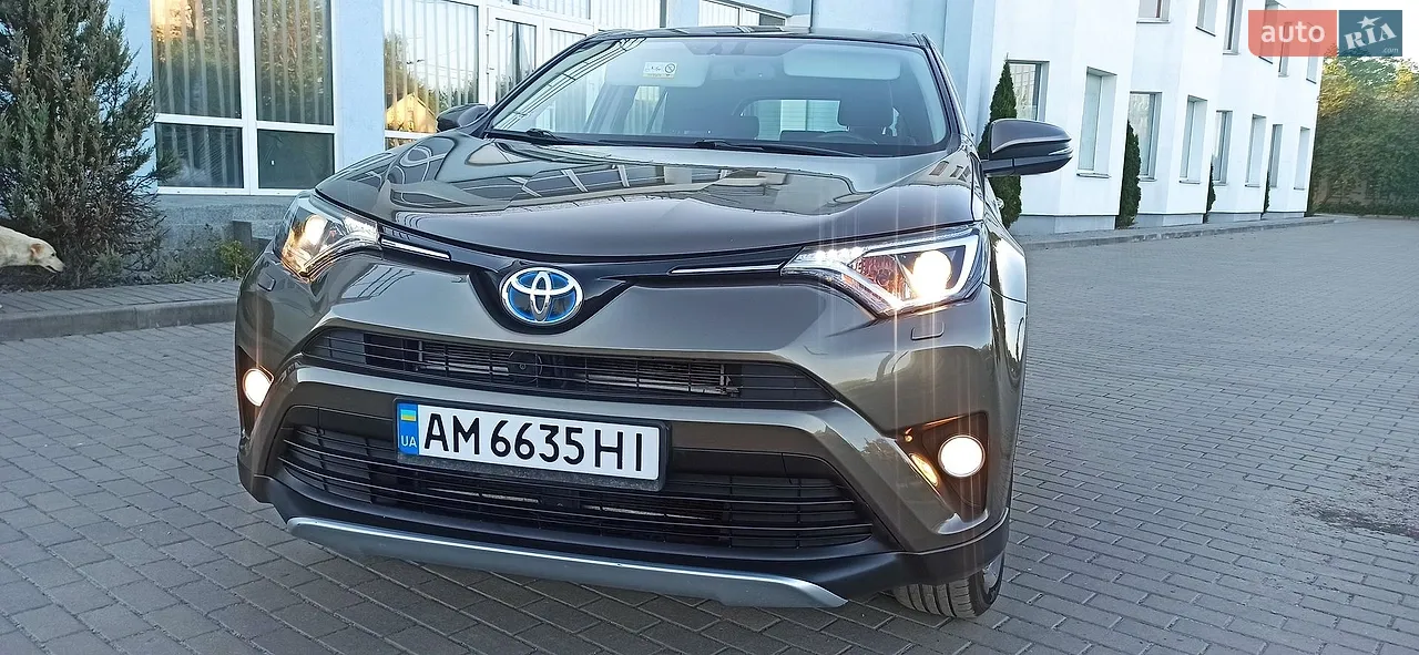 2018 Toyota RAV 4 - мініатюра 11