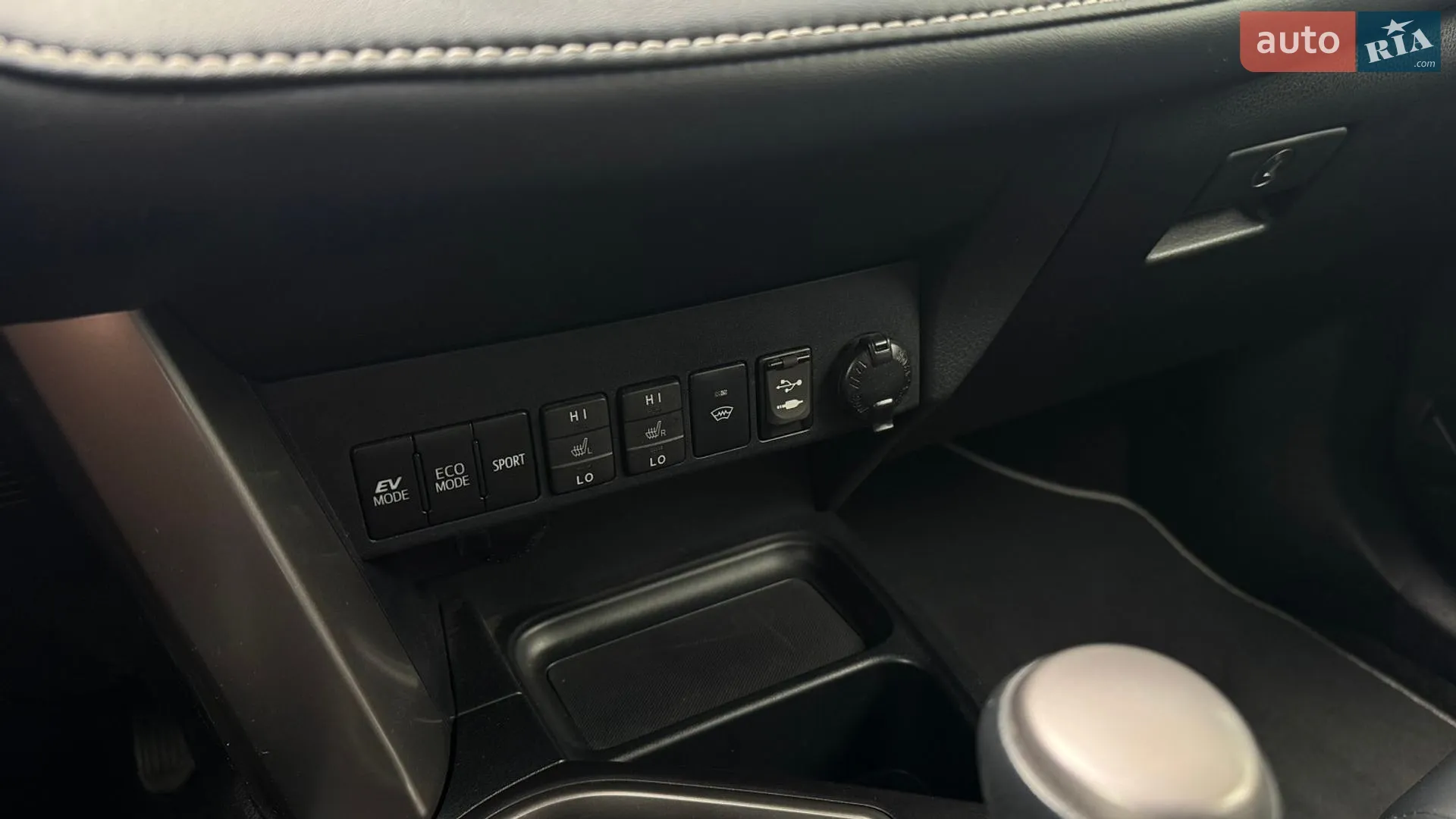 2018 Toyota RAV 4 - мініатюра 19