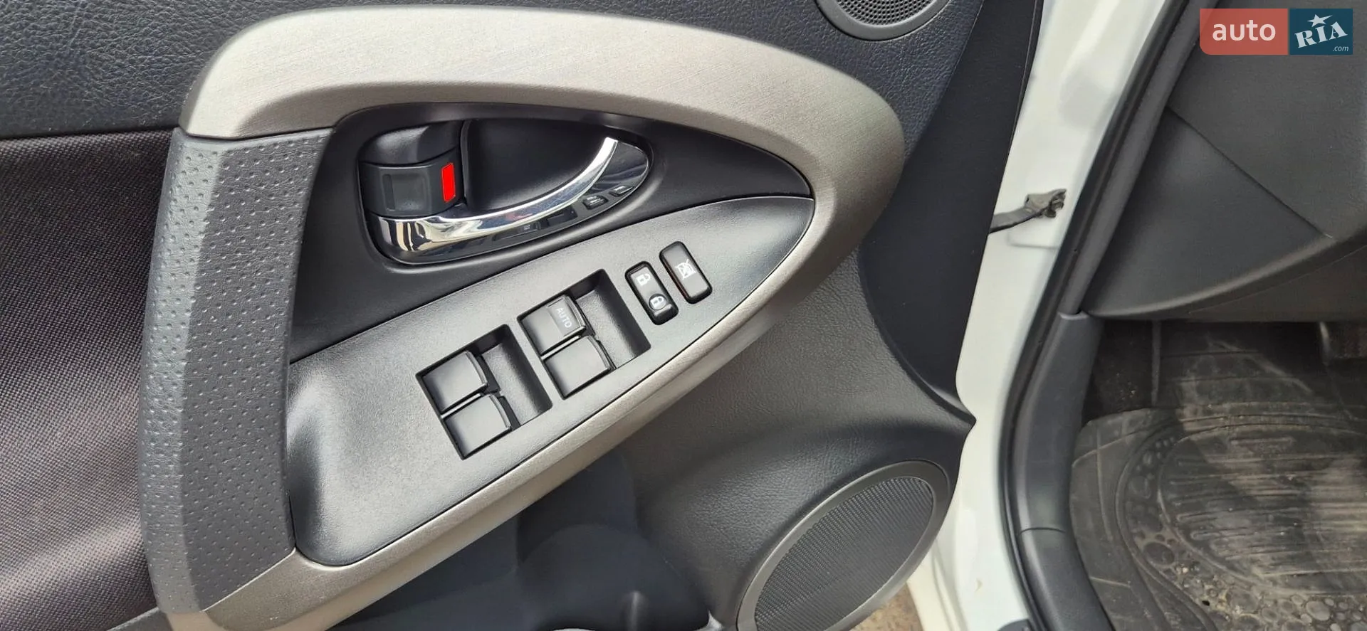 2012 Toyota RAV 4 - мініатюра 23